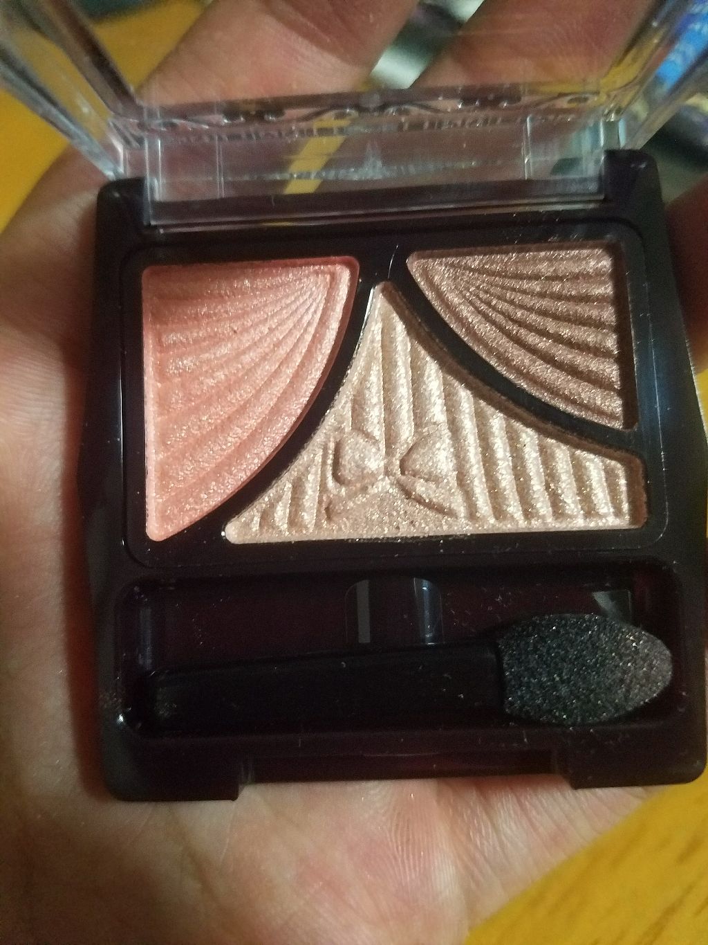 ジューシーピュアアイズ/キャンメイク/アイシャドウパレットを使ったクチコミ(4枚目)