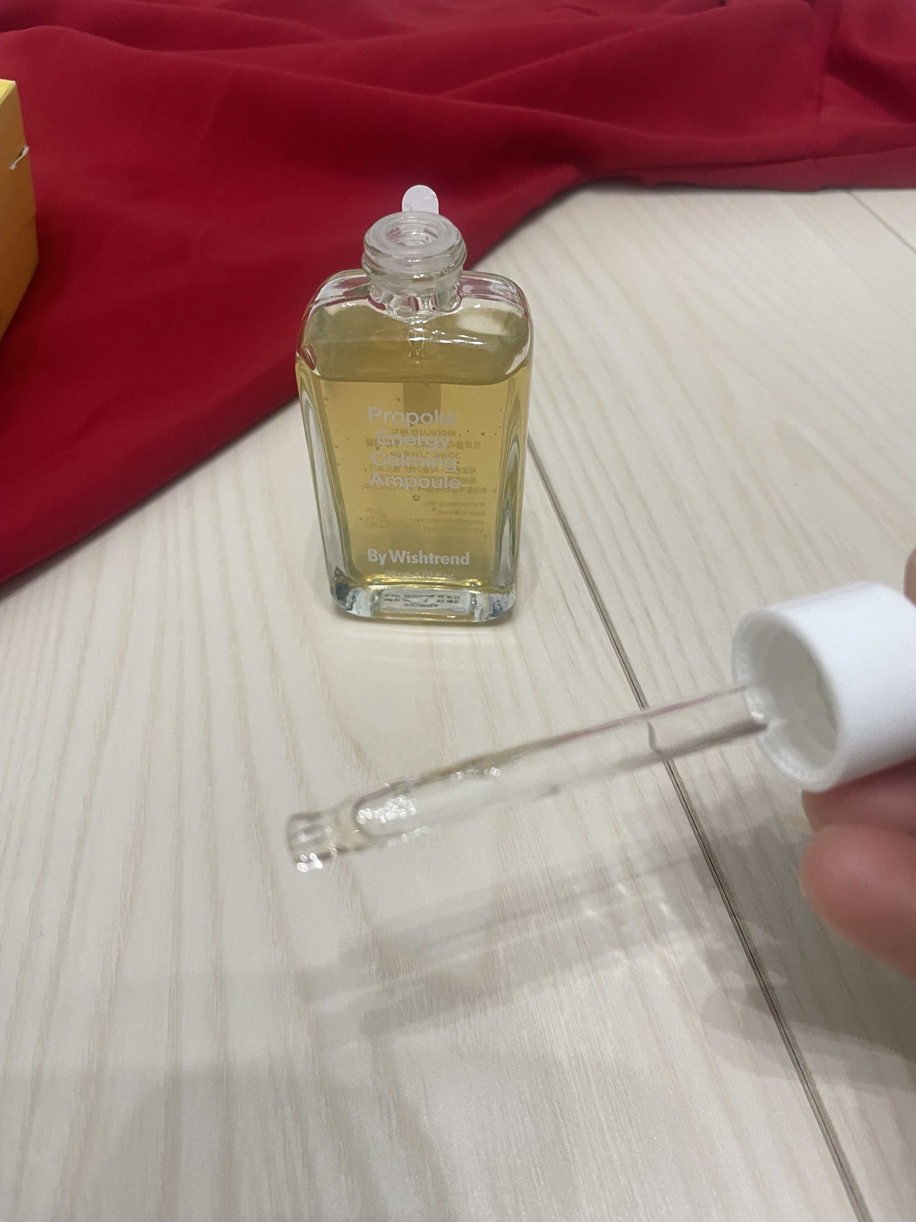 プロポリスエナジーカーミングアンプル/By Wishtrend/美容液を使ったクチコミ（3枚目）