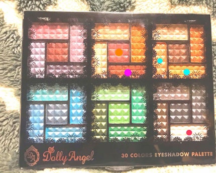 30COLORSEYESHADOWPALETTE/Dolly Angel/アイシャドウパレットを使ったクチコミ(4枚目)