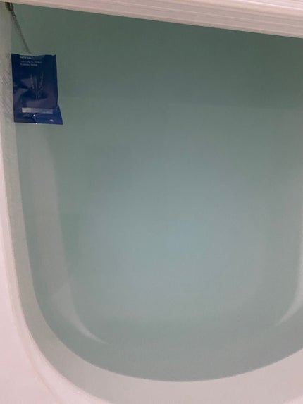 おやすみ前の薬用入浴剤 ウッディフローラルの香り/無印良品/生薬系入浴剤を使ったクチコミ(4枚目)