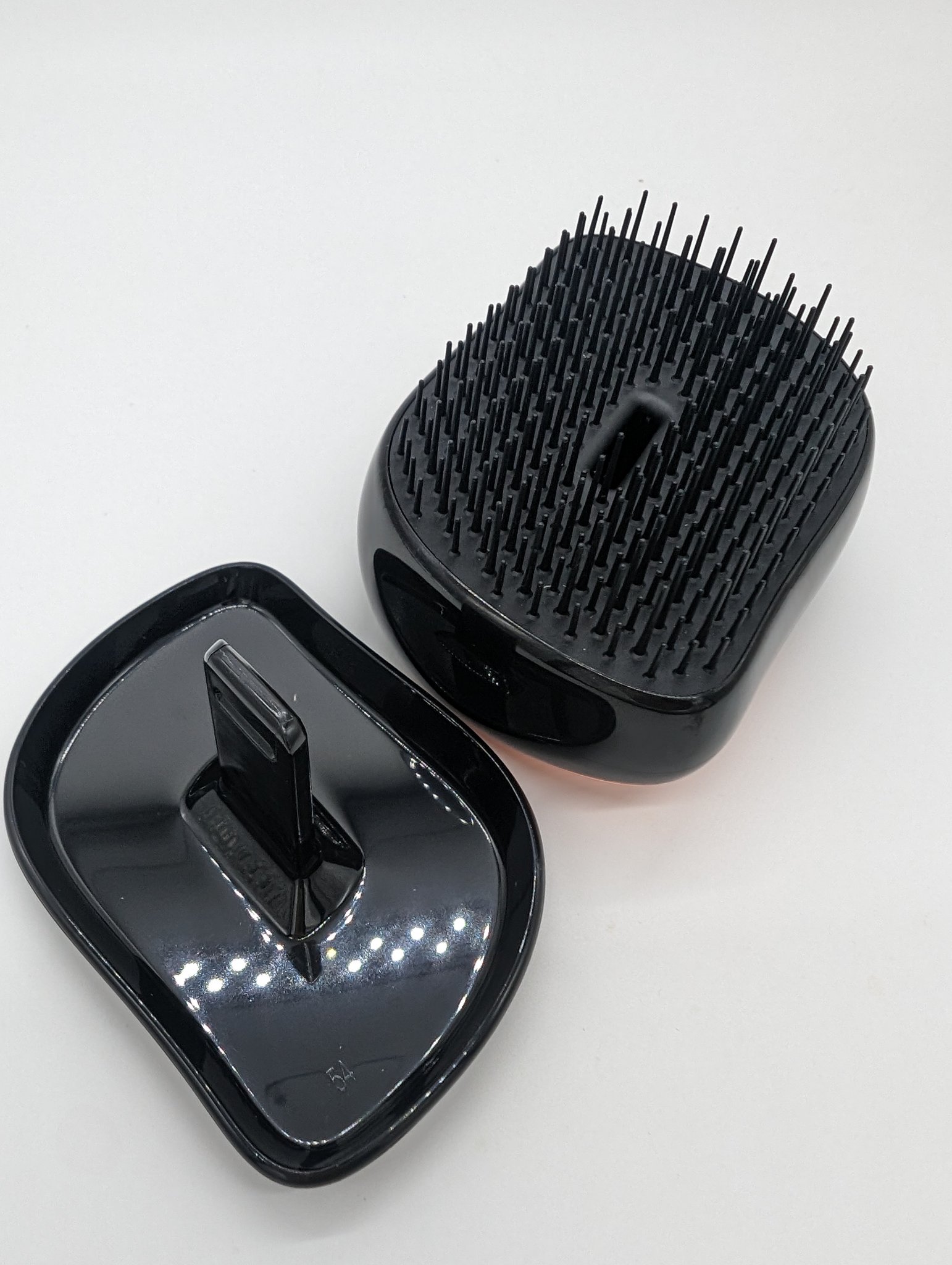 コンパクトスタイラー ローズゴールド/TANGLE TEEZER/ヘアブラシを使ったクチコミ（2枚目）