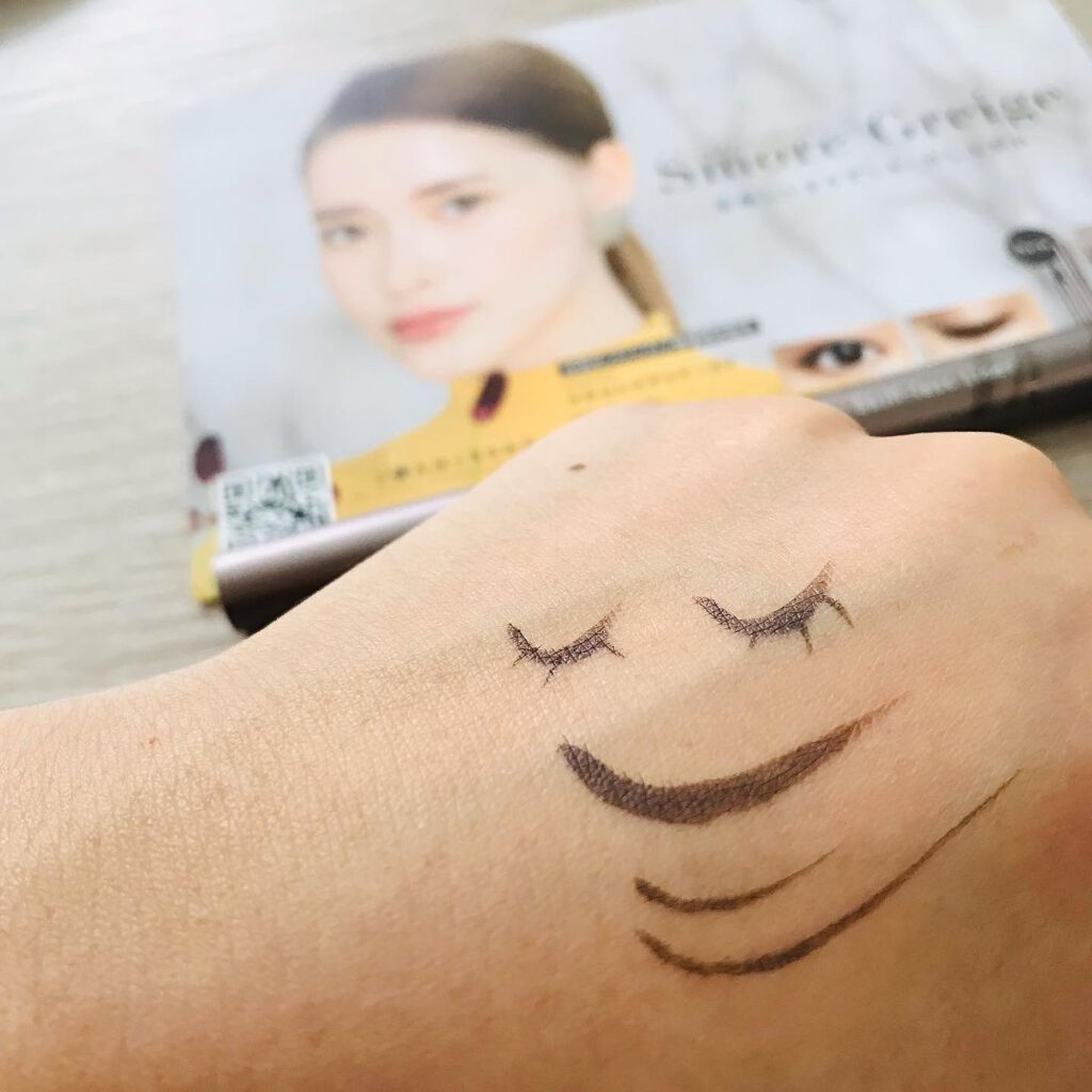 スキルレスライナー/LUMIURGLAS/リキッドアイライナーを使ったクチコミ(2枚目)