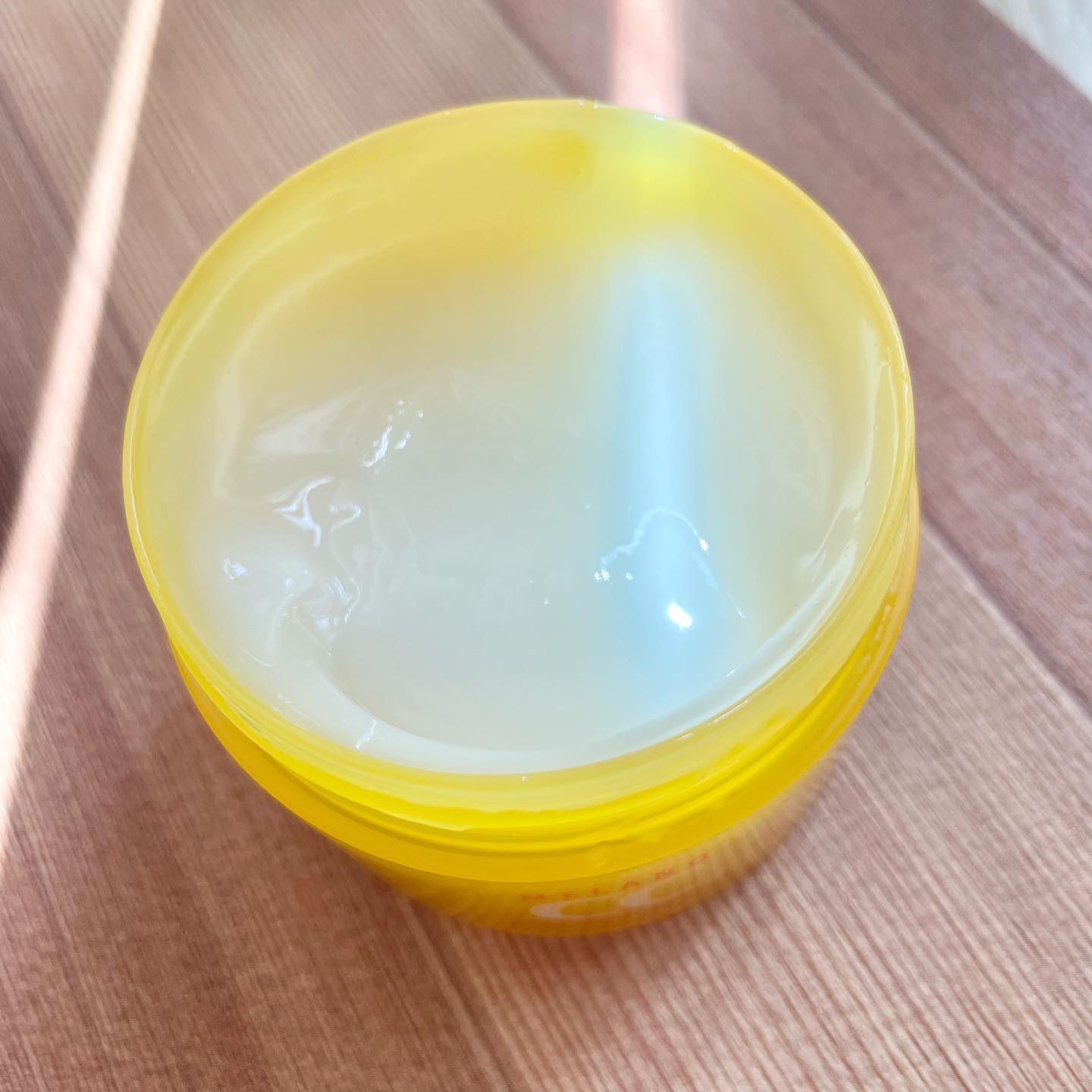 薬用しみ対策美白ジェル/メラノCC/フェイスクリームを使ったクチコミ（3枚目）