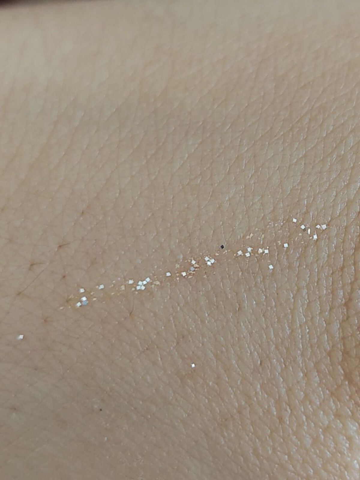 グリッター イルミネーションライナー R/CipiCipi/リキッドアイライナーを使ったクチコミ(2枚目)