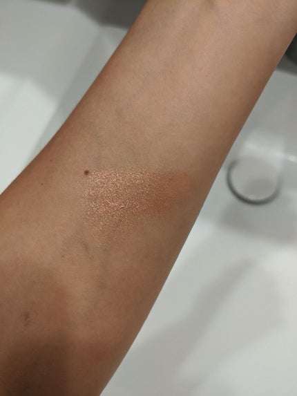 プリズム エアー シャドウ/CLIO/単色アイシャドウを使ったクチコミ(3枚目)