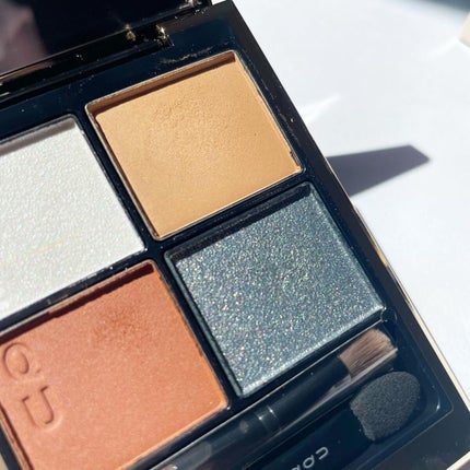 シグニチャー カラー アイズ 12 胡桃染 -KURUMIZOME/SUQQU/アイシャドウパレットを使ったクチコミ(1枚目)