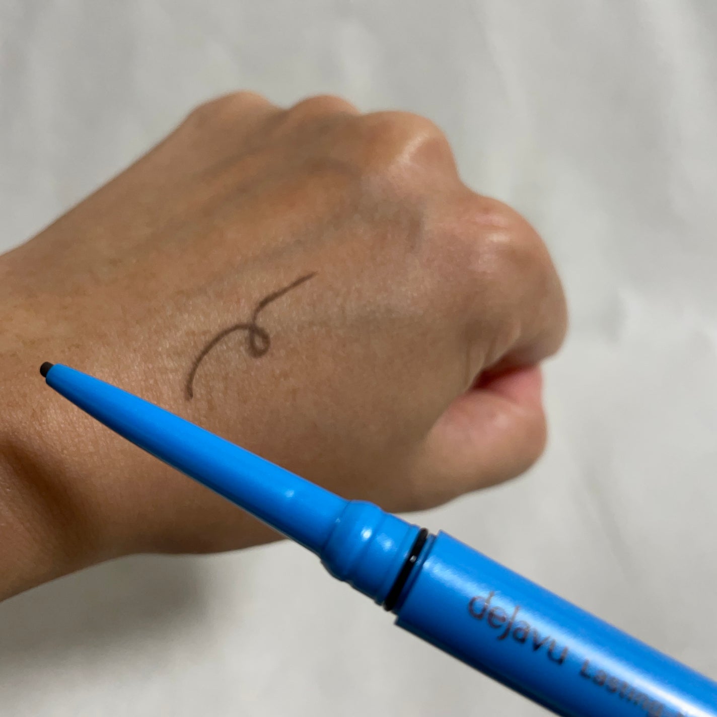 「密着アイライナー」極細クリームペンシル/デジャヴュ/ペンシルアイライナーを使ったクチコミ(3枚目)