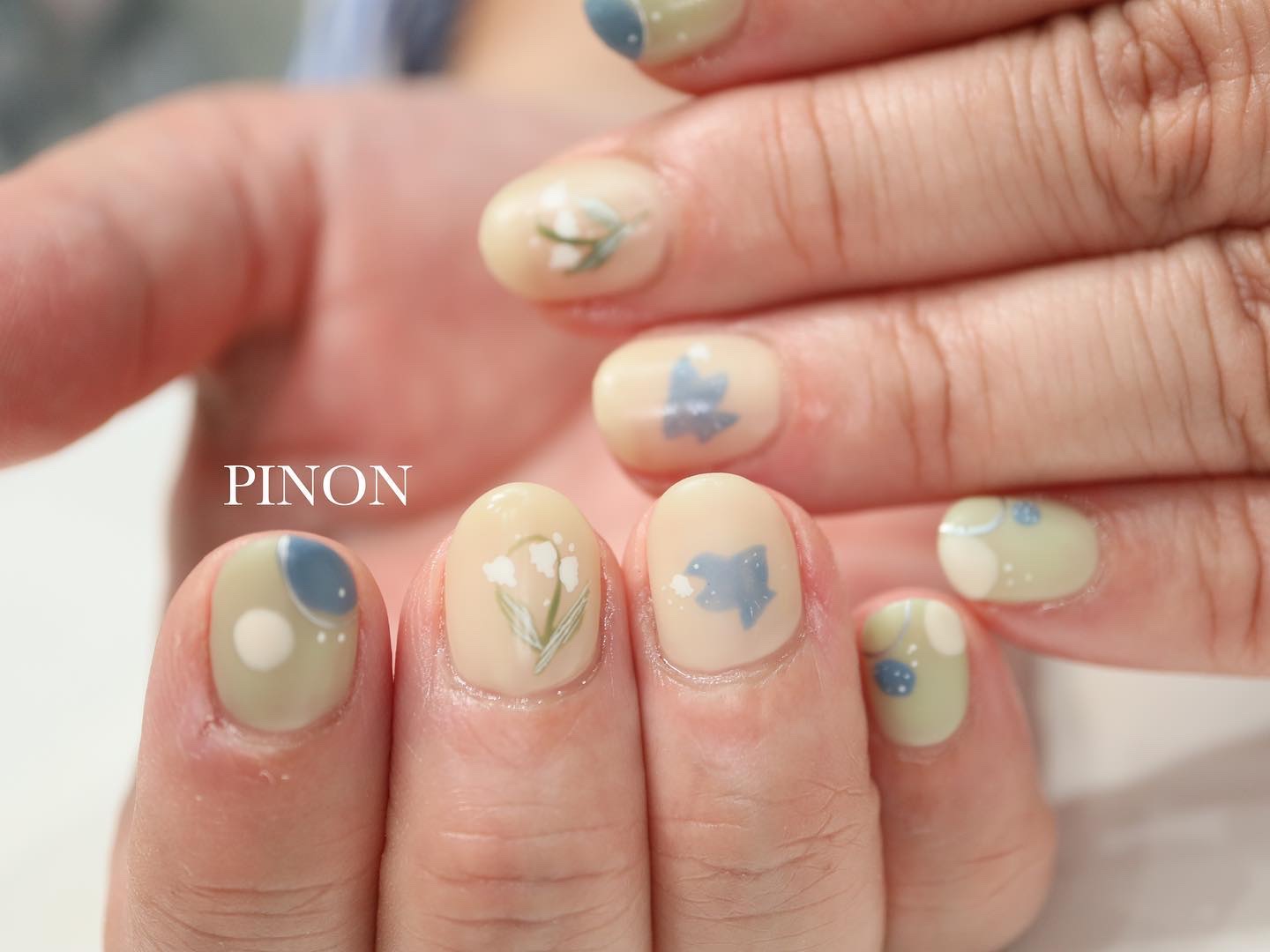 #スズランネイル,#6月ネイル,#北欧ネイルのネイルデザイン