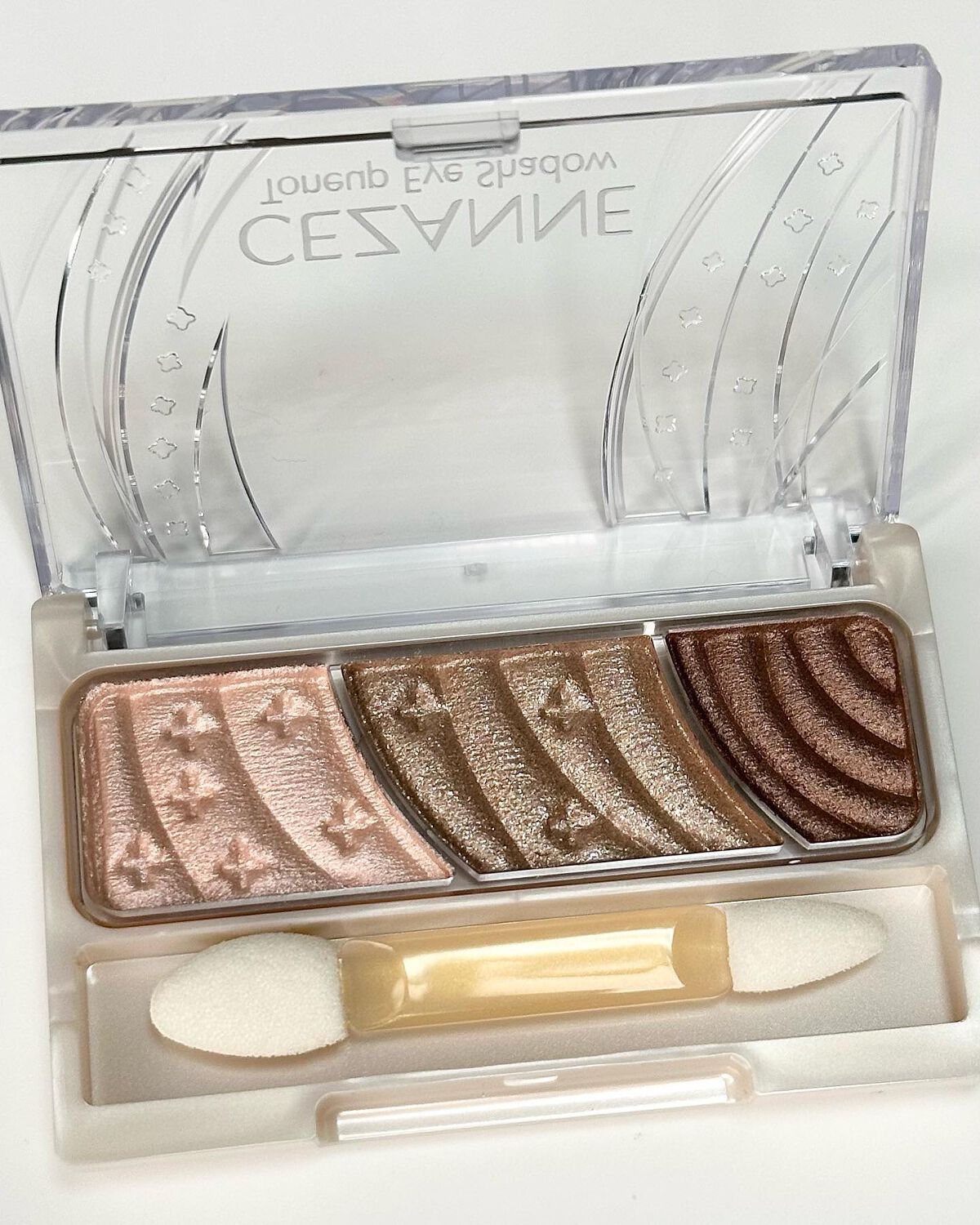 トーンアップアイシャドウ/CEZANNE/アイシャドウパレットを使ったクチコミ(6枚目)