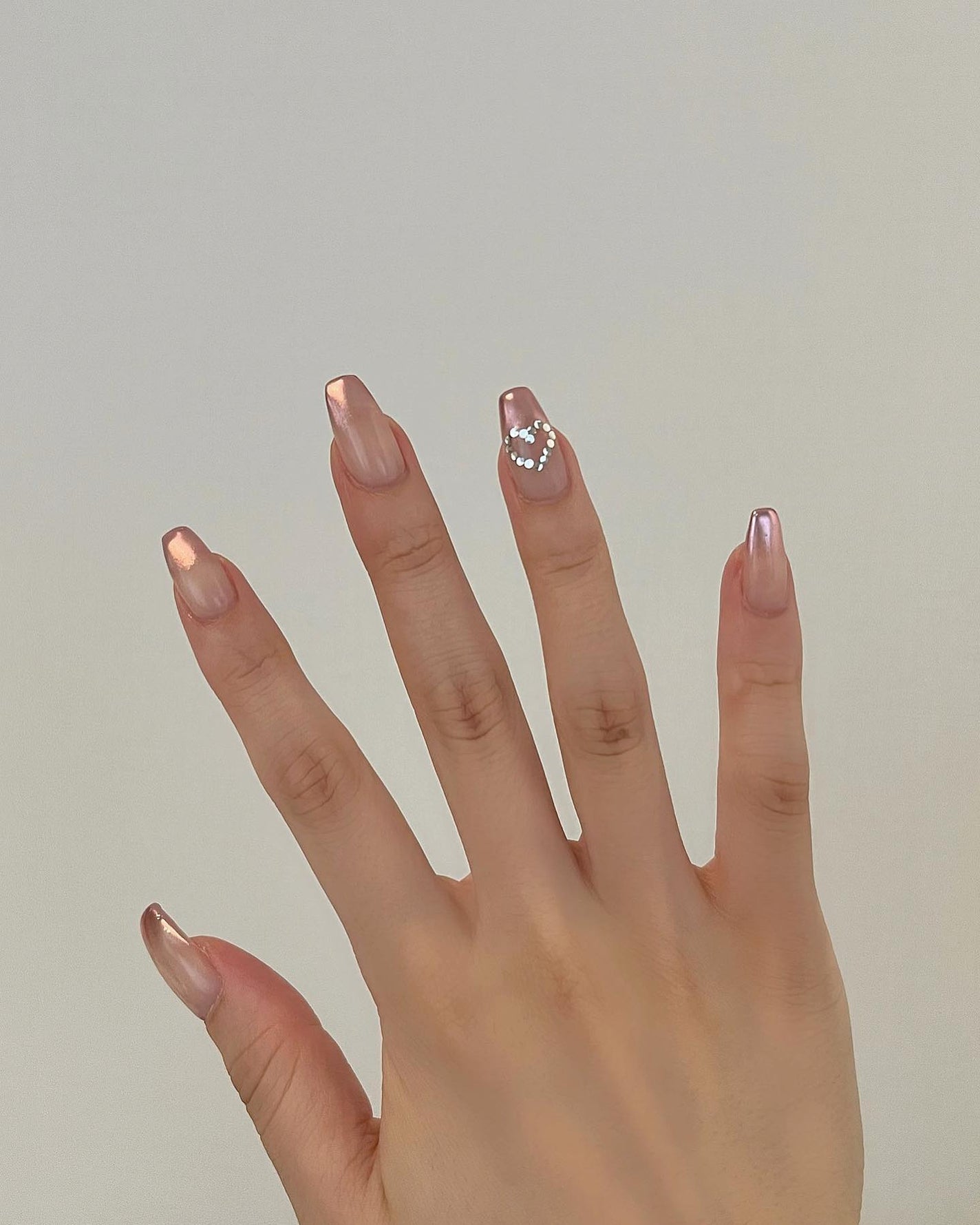 mina on LIPS 「ᴘɪɴᴋ👚🎀🩷💅#福岡ネイル#博多ネイルサロン#フレンチネイル..」(6枚目)