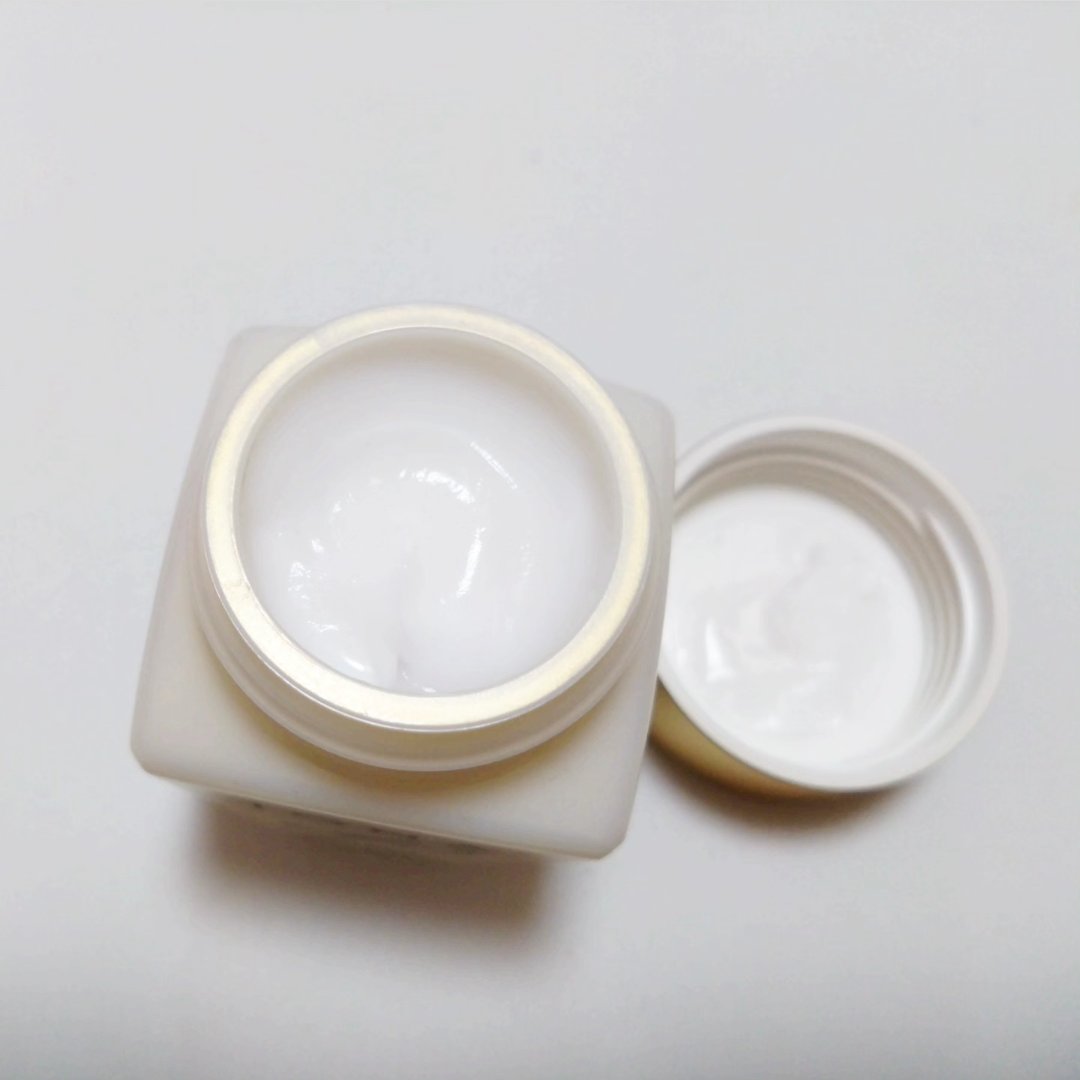 モイスト クリーム/イオナ エフ/フェイスクリームを使ったクチコミ（3枚目）