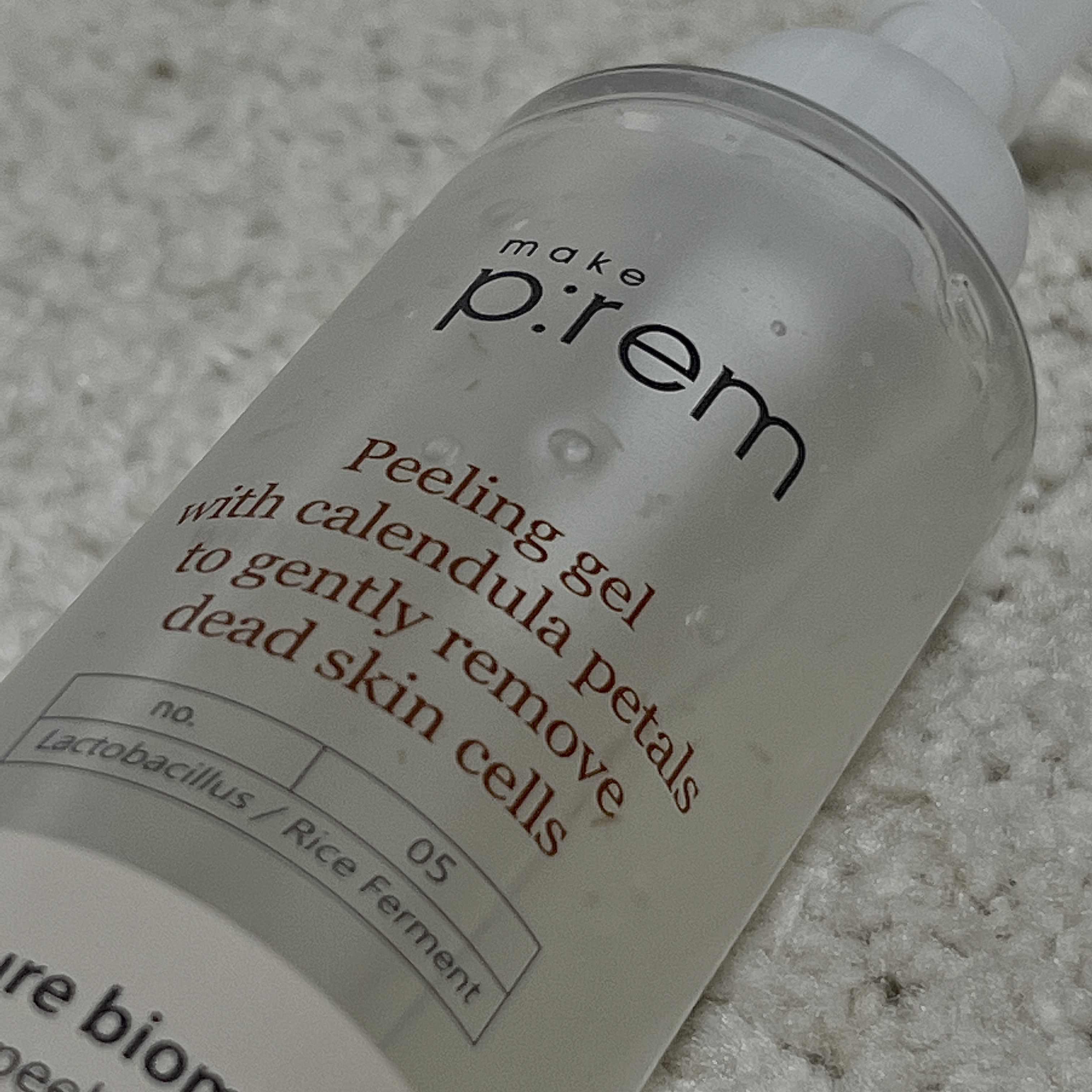make prem Pure biome Petal peeling gel
