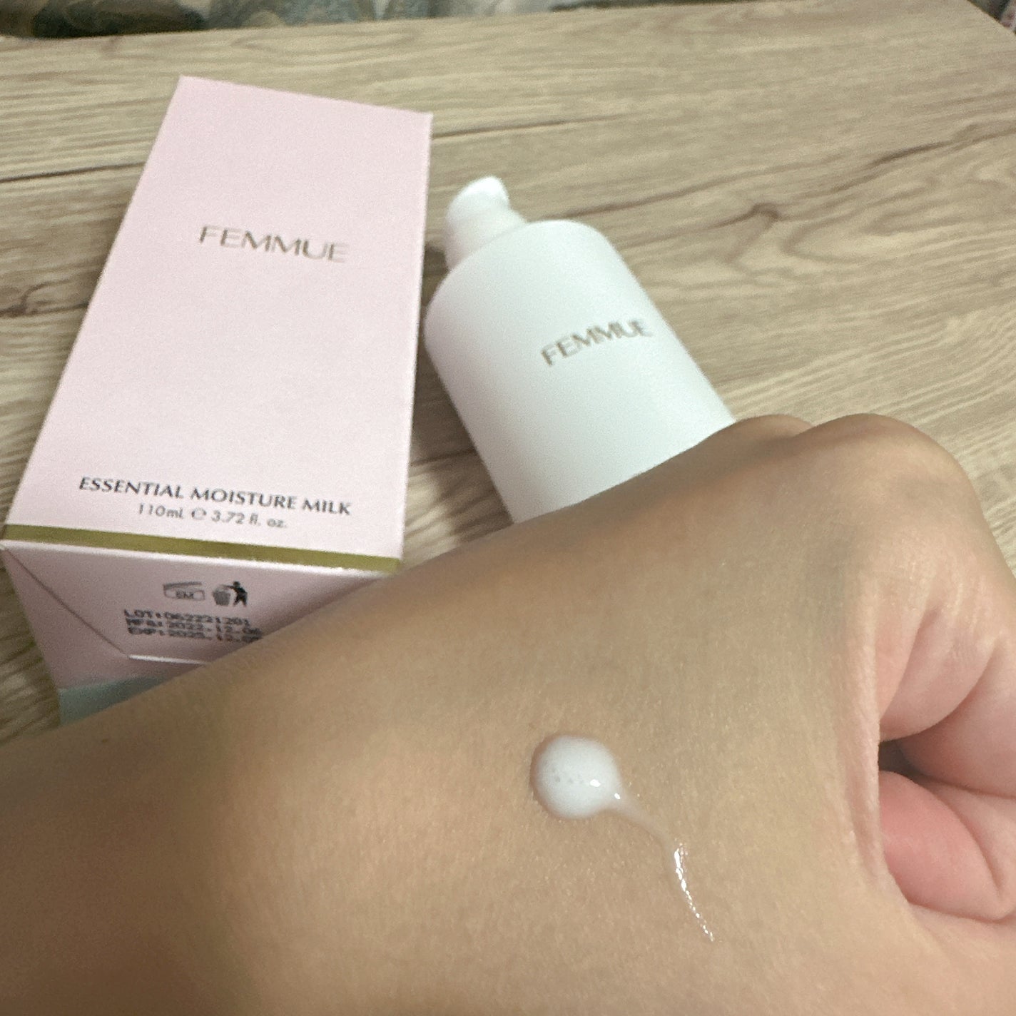 エッセンシャル モイスチャーミルク/FEMMUE/乳液を使ったクチコミ(3枚目)