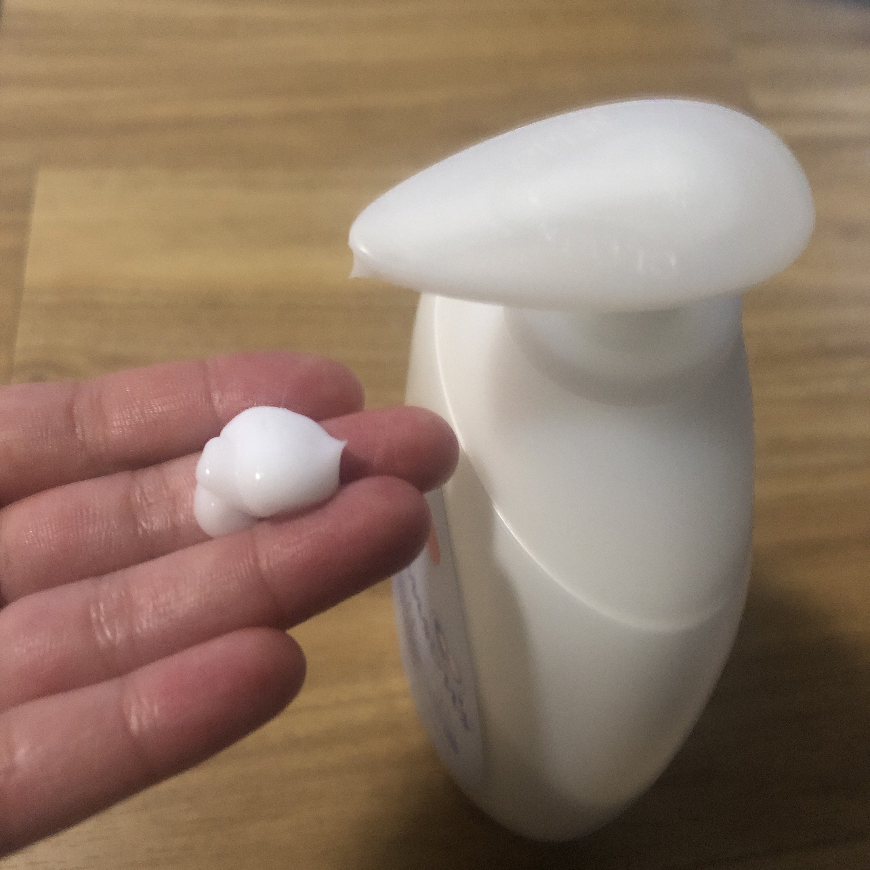 ジョンソン ベビーローション/ジョンソンベビー/ボディローションを使ったクチコミ（3枚目）