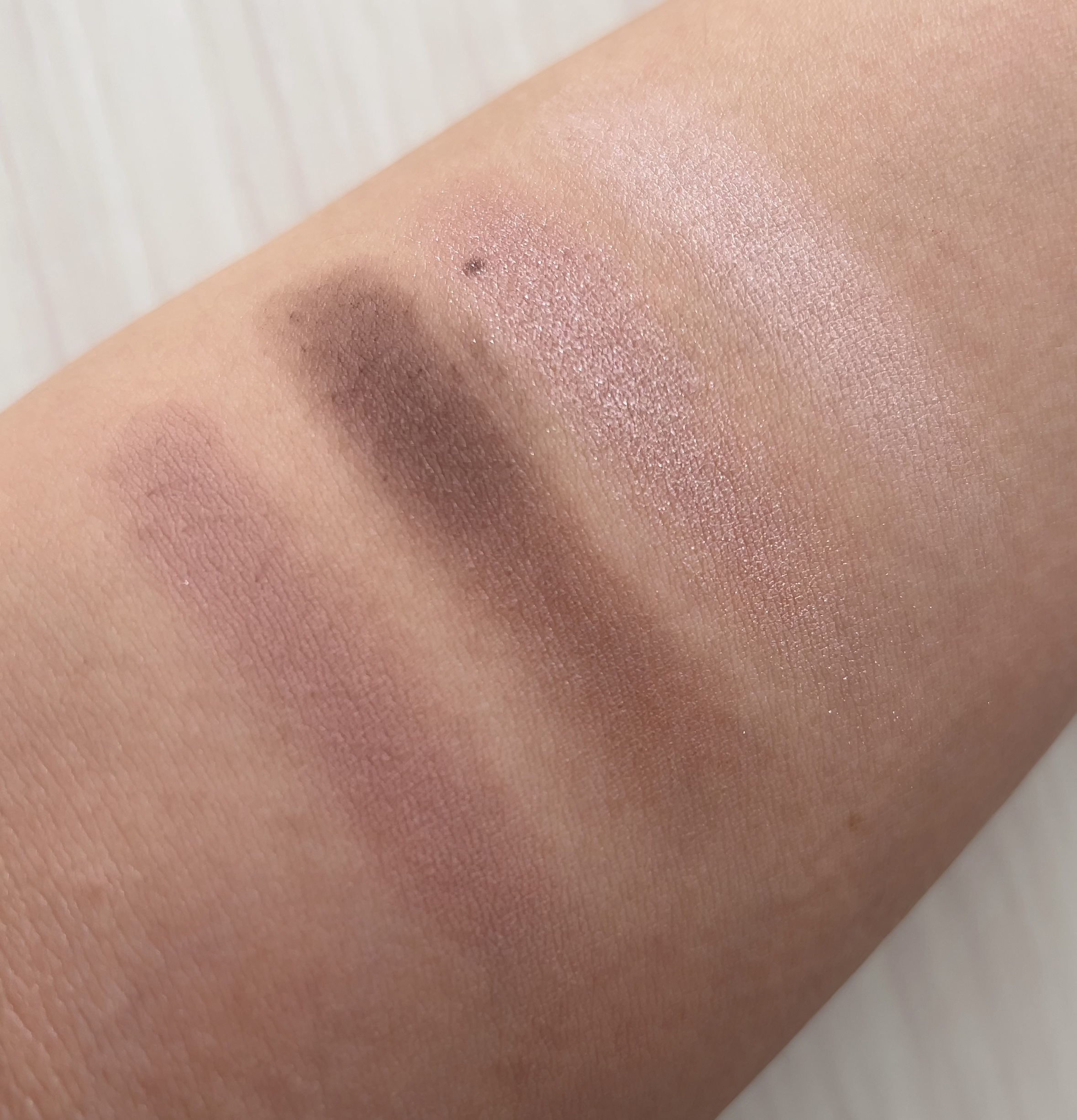 エトワルローズ 4色アイシャドウ 13 キャネル/Étoile Rose/アイシャドウパレットを使ったクチコミ（3枚目）