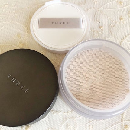 アドバンスドエシリアルスムースオペレーター ルースパウダー/THREE/ルースパウダーを使ったクチコミ(1枚目)