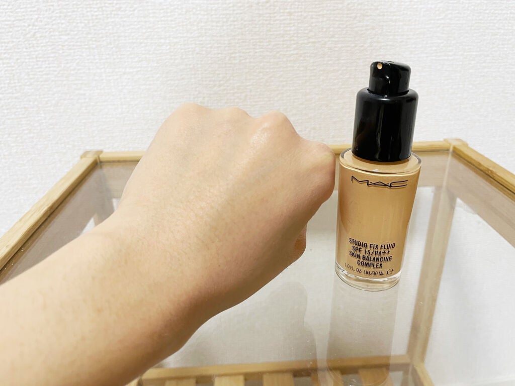 スタジオフィックス フルイッド SPF 15/M・A・C/リキッドファンデーションを使ったクチコミ(2枚目)