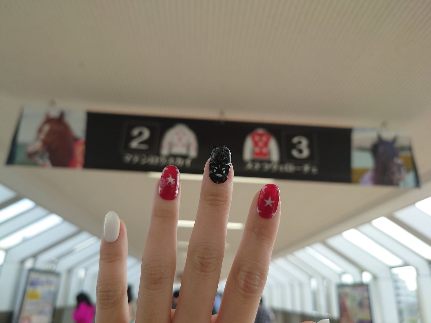 備忘録 on LIPS 「#推し活#痛ネイル..」(1枚目)