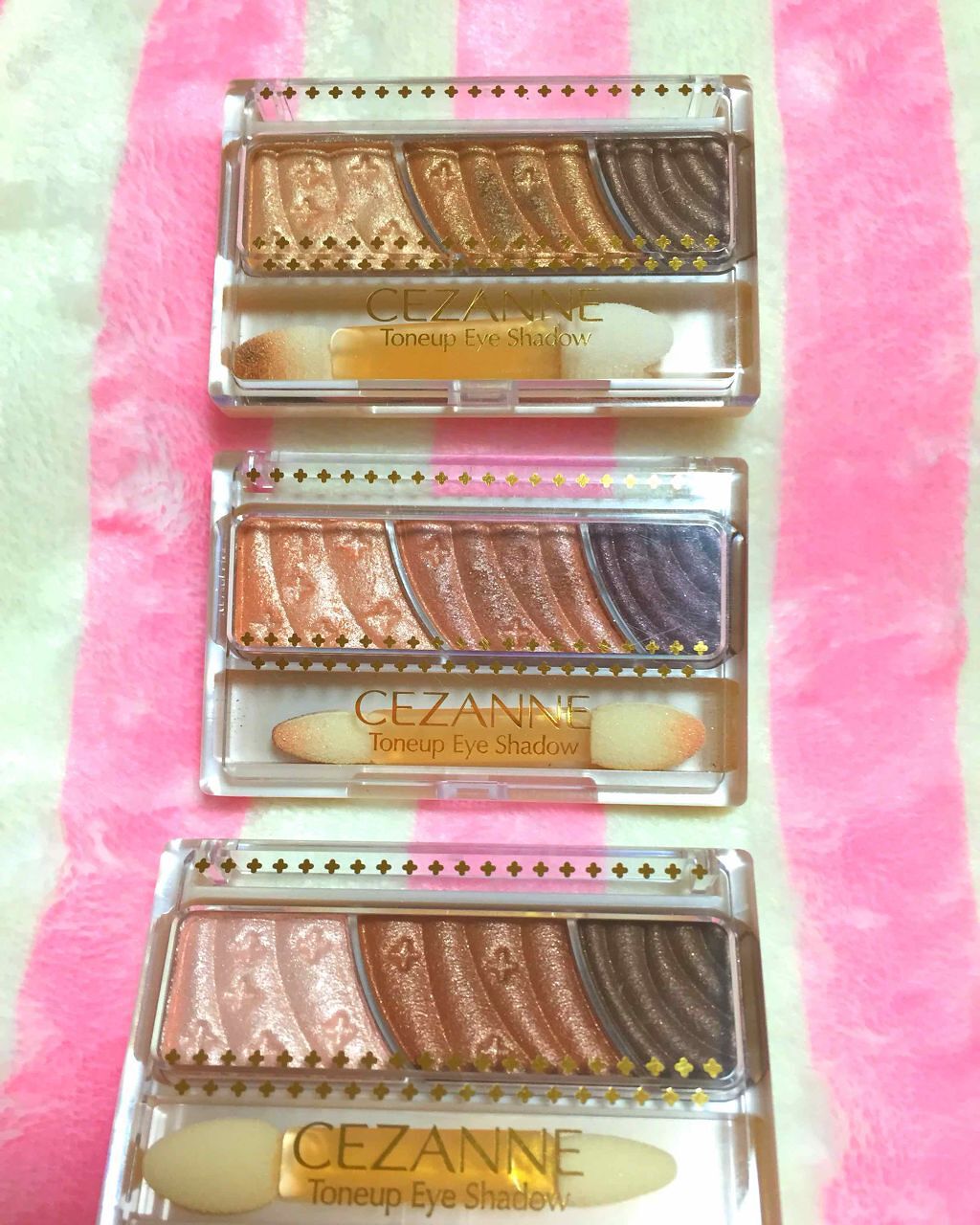 トーンアップアイシャドウ/CEZANNE/アイシャドウパレットを使ったクチコミ(1枚目)
