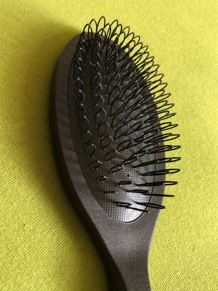 プラマサナ エクスフォリエイティング スカルプ ブラシ/AVEDA/スカルプブラシを使ったクチコミ(3枚目)