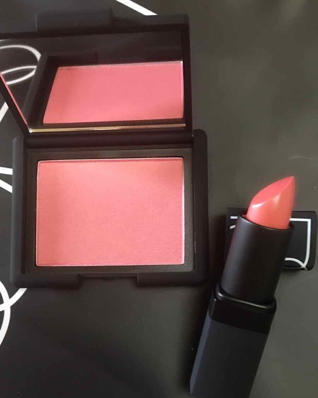 リップスティック(旧)/NARS/口紅を使ったクチコミ（1枚目）