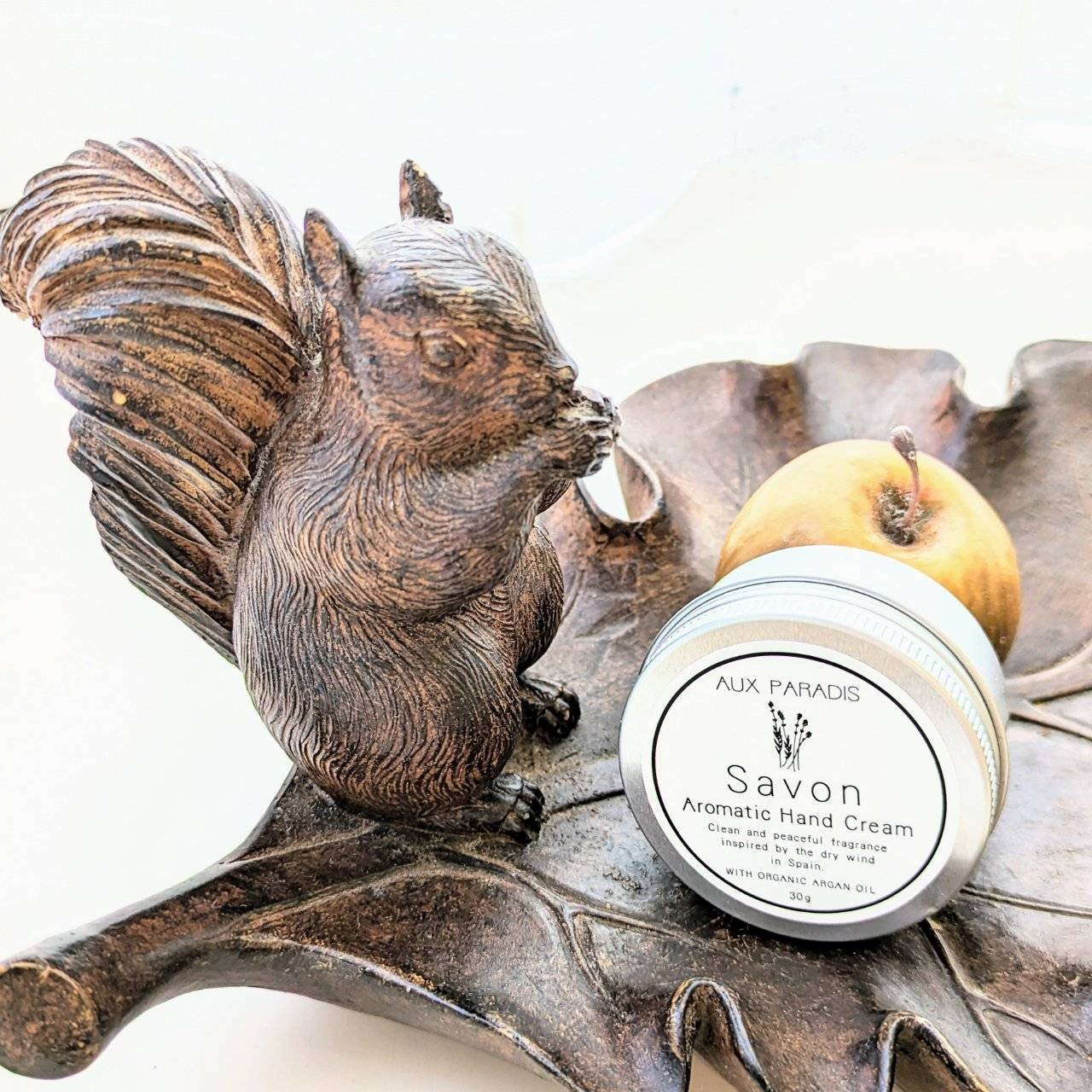 AUX PARADIS アロマティック ハンドクリーム #04 Savonのクチコミ「高保湿 AUX PARADIS（オゥ パラディ）サボン アロマティック ハンドクリーム

乾燥.....」（1枚目）