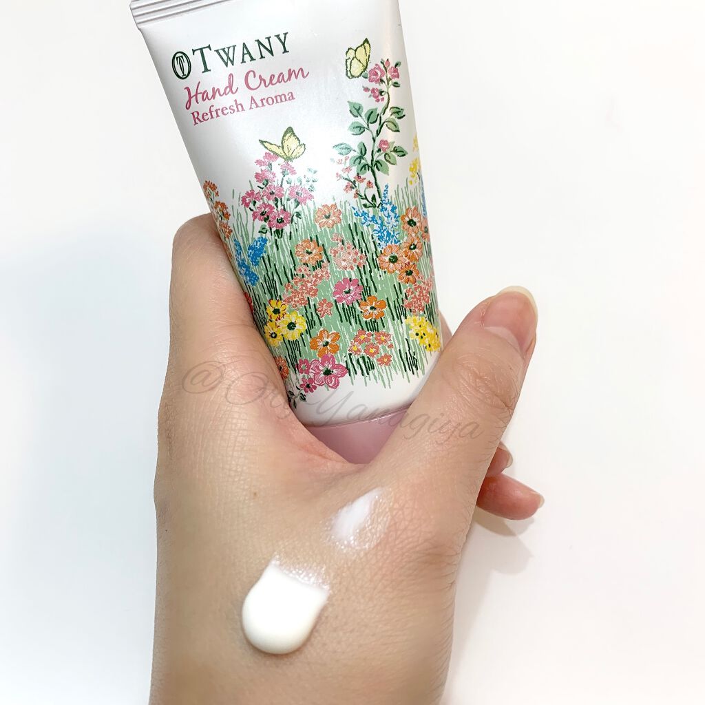 ハンドクリーム(リフレッシュアロマ)/TWANY/ハンドクリームを使ったクチコミ(4枚目)