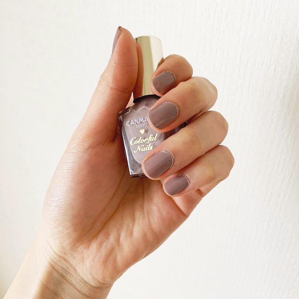 カラフルネイルズ/キャンメイク/マニキュアを使ったクチコミ(2枚目)