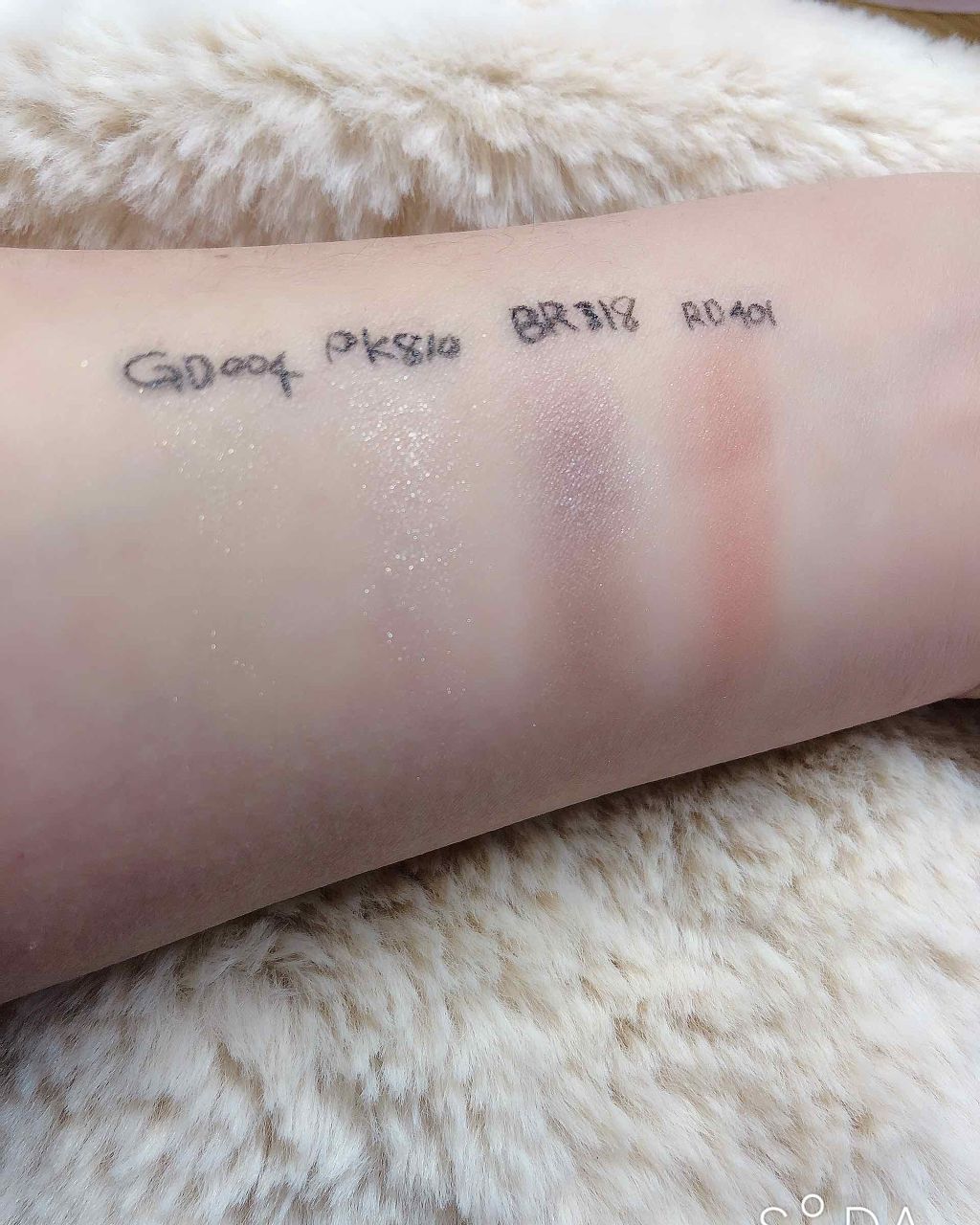 セレクト アイカラー/ESPRIQUE/単色アイシャドウを使ったクチコミ(3枚目)