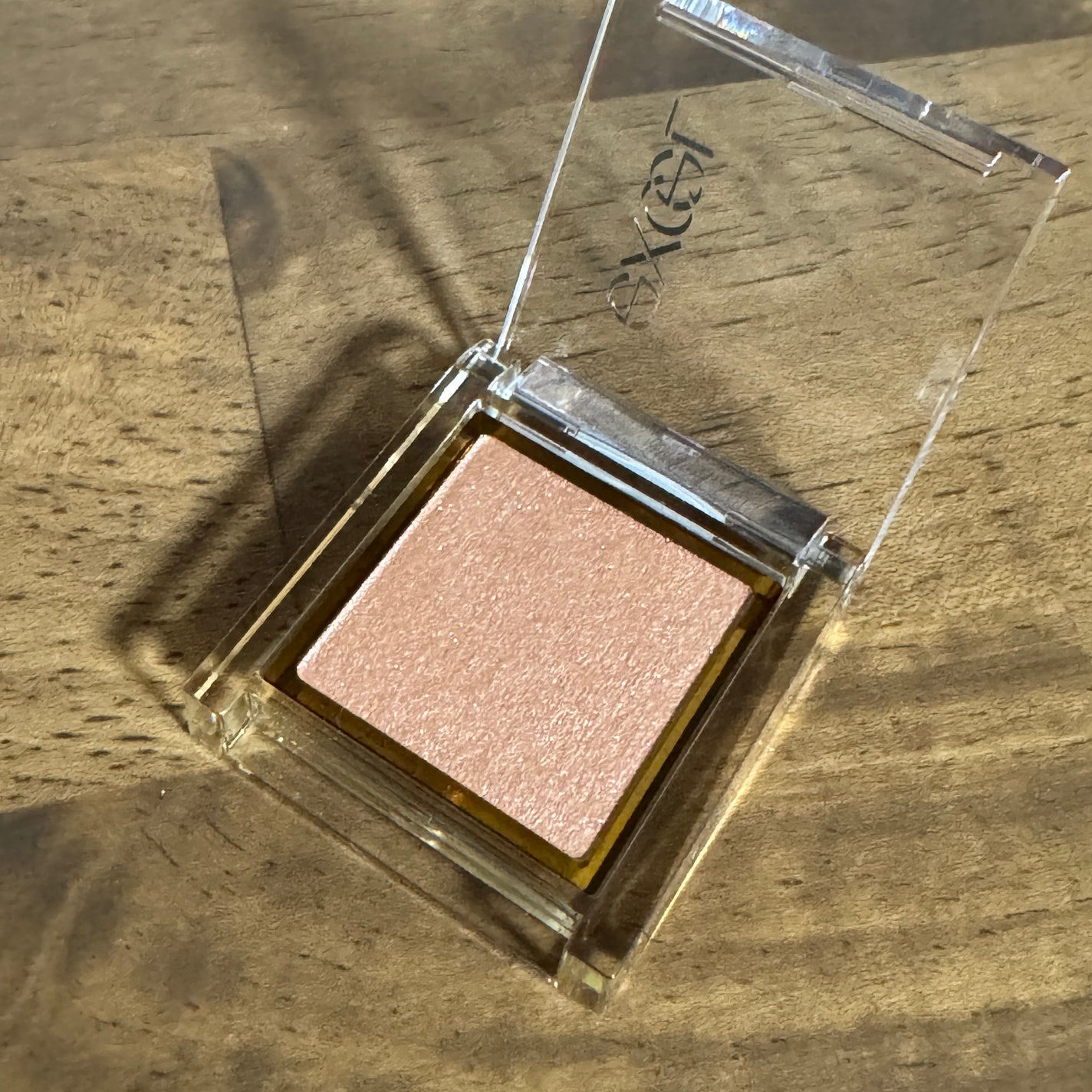 アイプランナー/excel/単色アイシャドウを使ったクチコミ(4枚目)