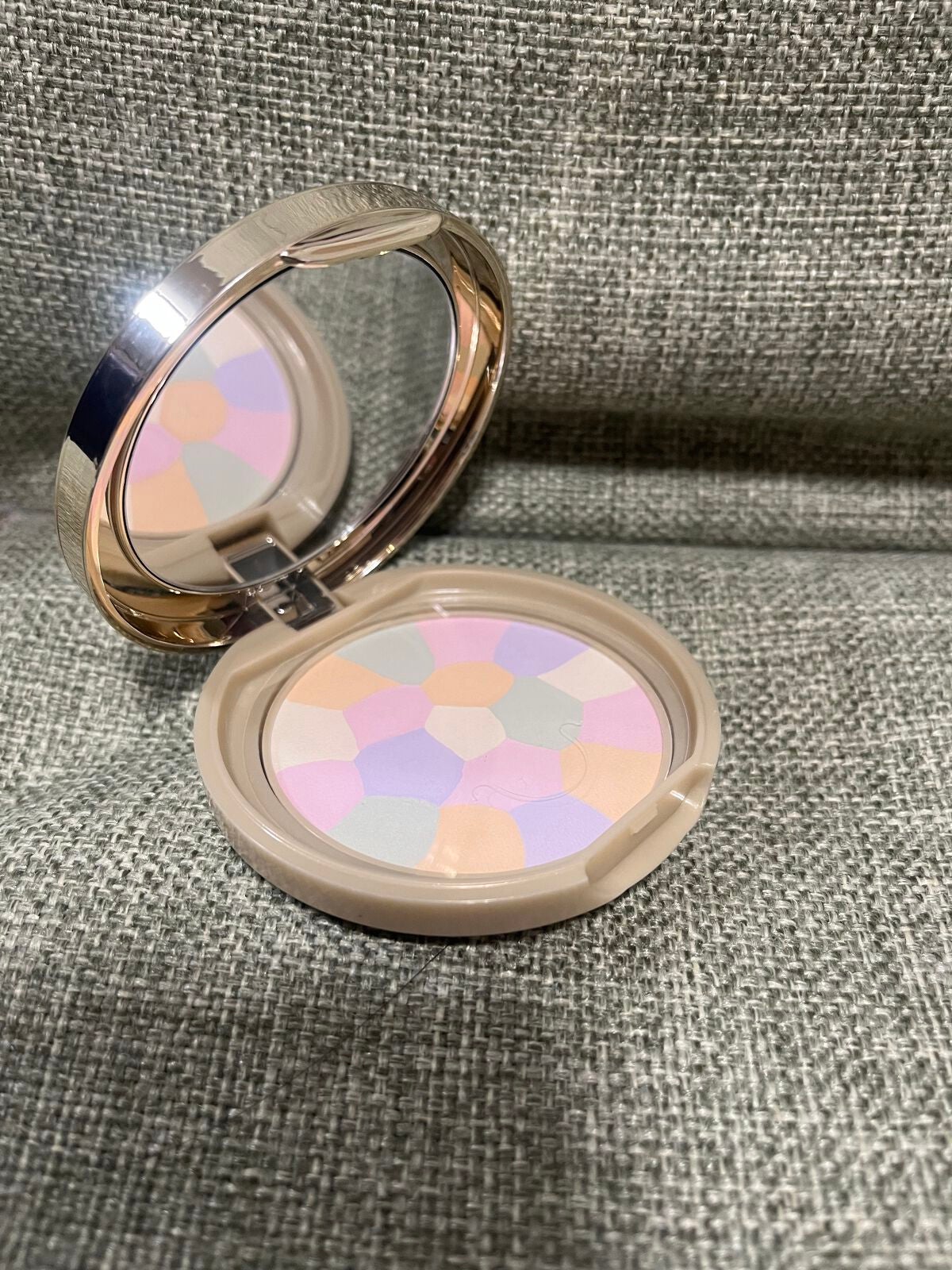 マシュマロフィニッシュパウダー ~Abloom~/キャンメイク/プレストパウダーを使ったクチコミ(2枚目)