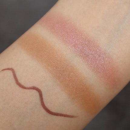 ダズルシャドウ リキッド/M・A・C/リキッドアイシャドウを使ったクチコミ(4枚目)