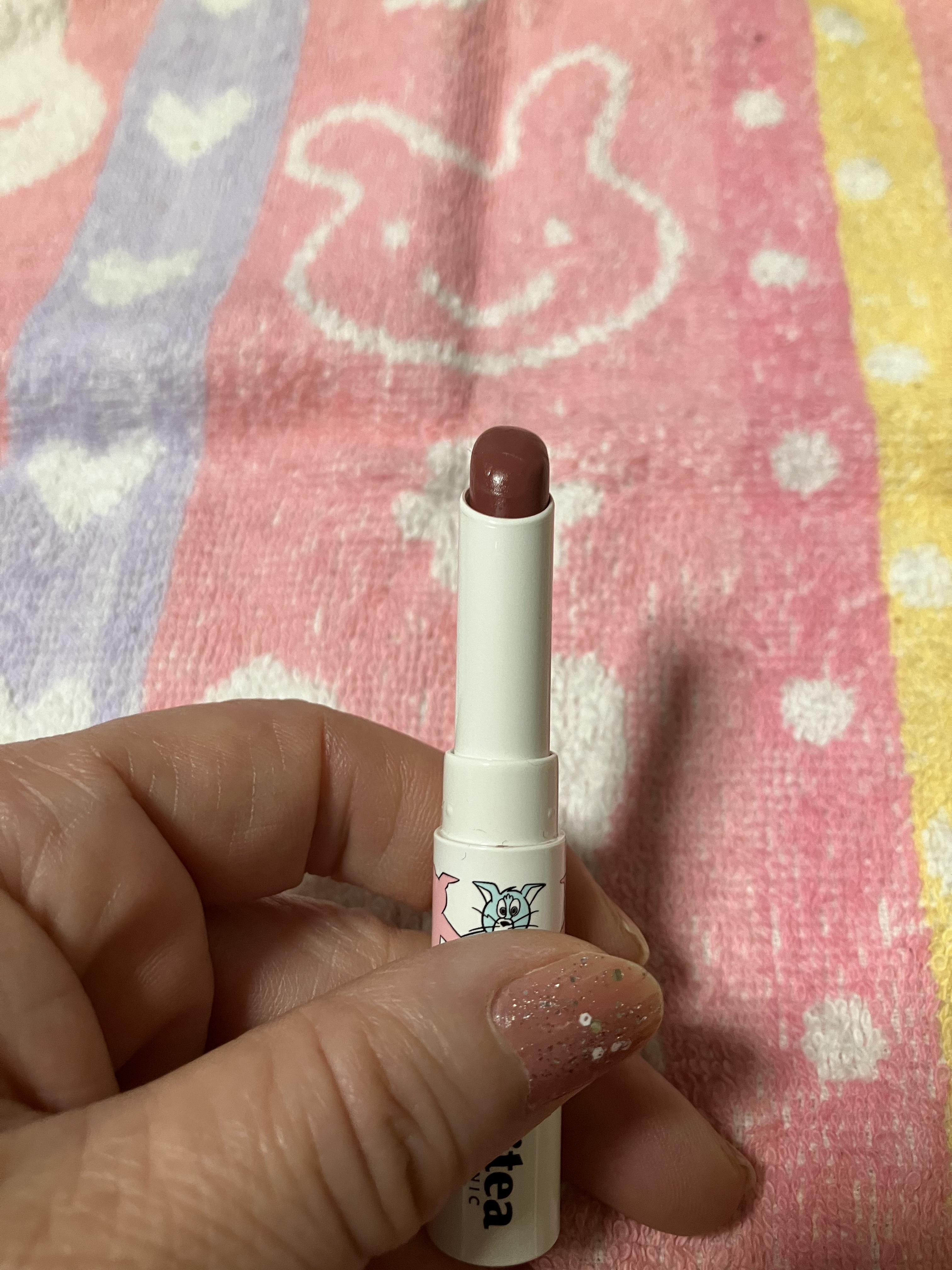 セラムオイルリップスティック  トムとジェリー限定デザイン（ピグピンク）/ミティア オーガニック/口紅を使ったクチコミ（2枚目）