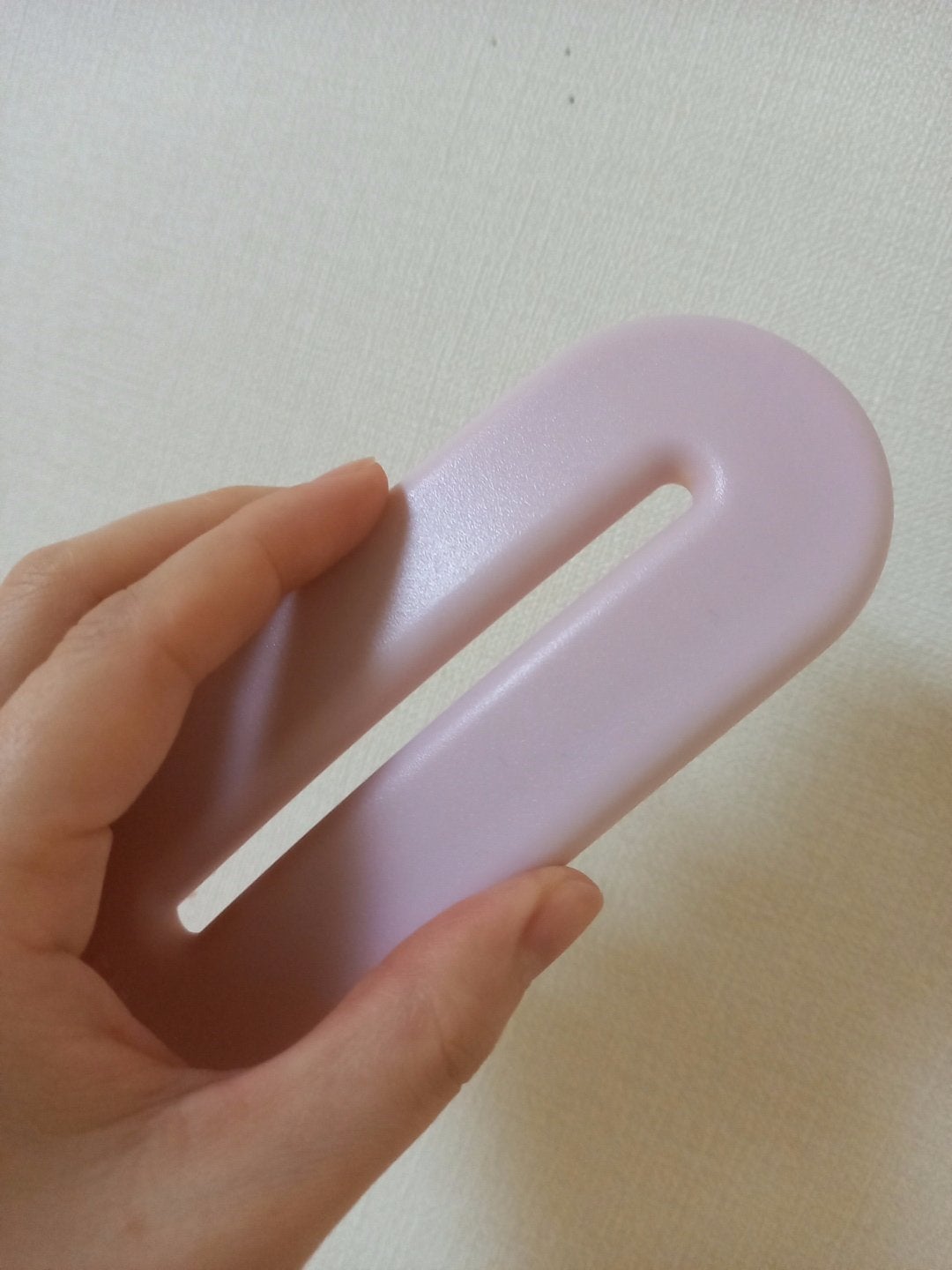 オーバルリングヘアブラシ 濡れ髪用オーバルリングヘアブラシ 濡れ髪用(ピンク)/貝印/ヘアブラシを使ったクチコミ(3枚目)