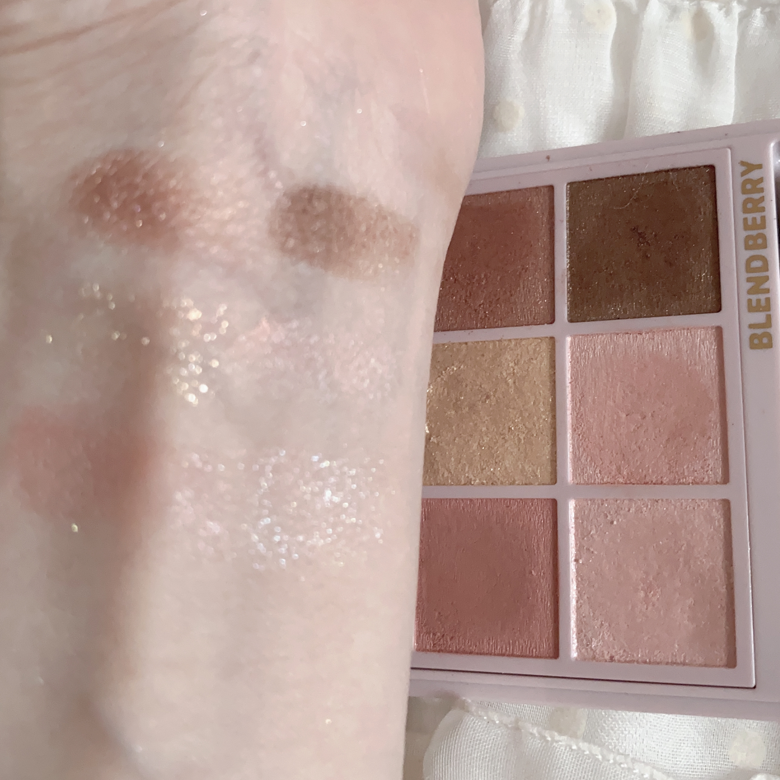 オーラクリエイション 002 ペッパーベリー＆オーロラ/BLEND BERRY/アイシャドウパレットを使ったクチコミ（3枚目）