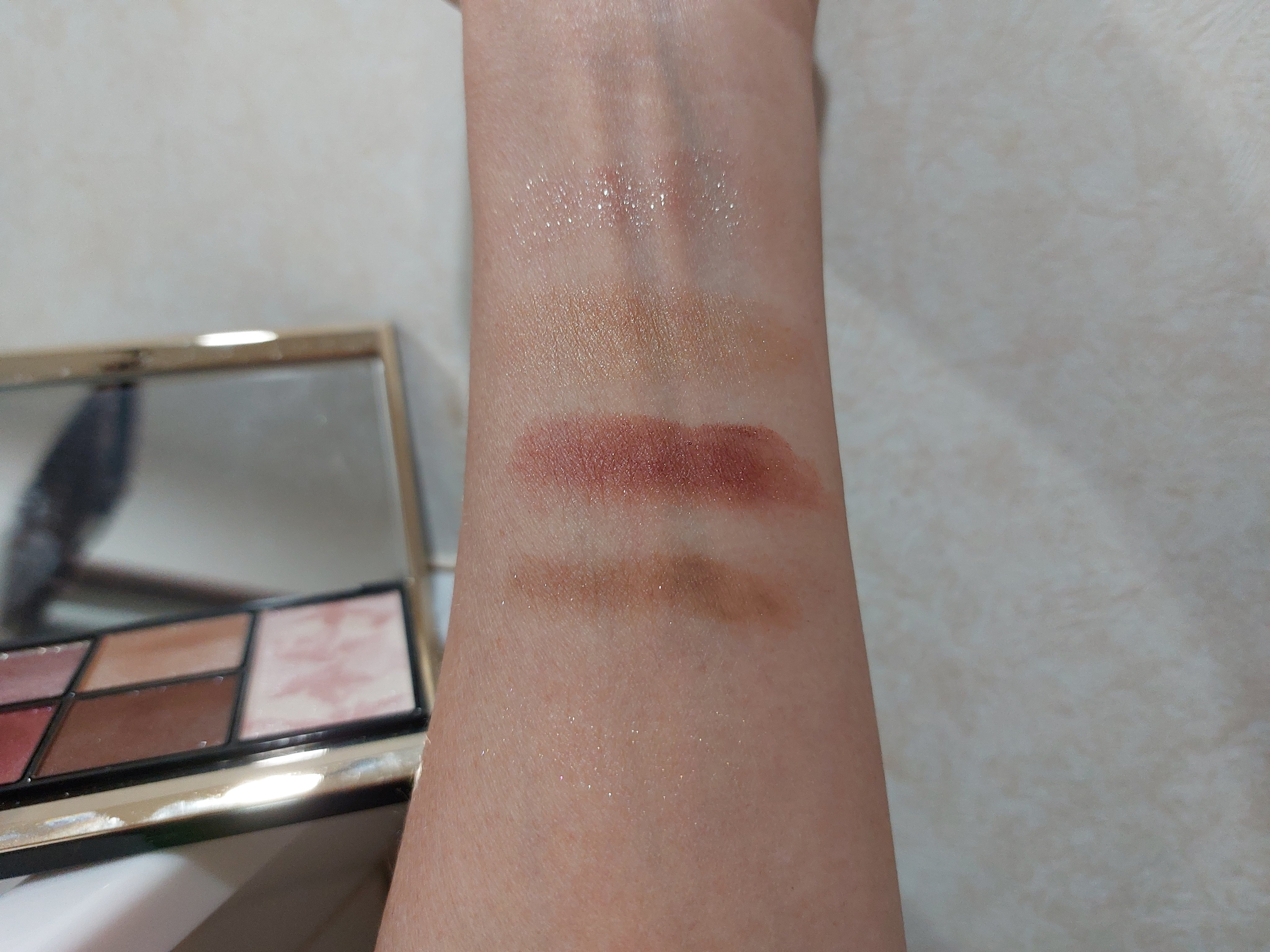 SUQQU SUQQU アイ&フェイス コンパクトのクチコミ「102 暖灯-HARUAKARI

全てにラメが入っているんだけど派手になりすぎず繊細で上品。.....」（1枚目）