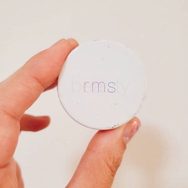 rms beauty アイポリッシュのクチコミ「お気に入りの
#アイポリッシュ

こちらは
ソーラー。

ゴールドのような
ブロンズカラーです.....」（2枚目）