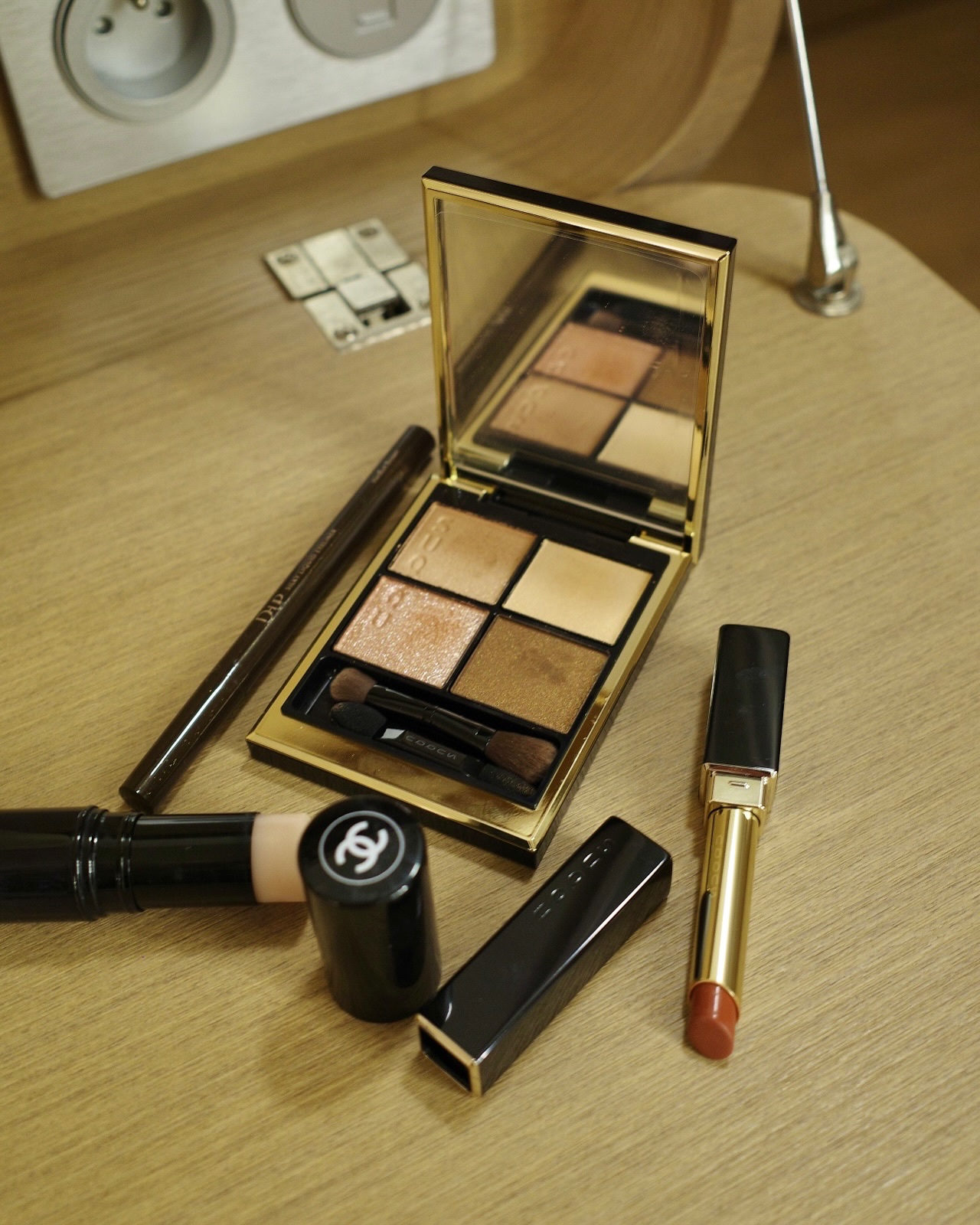 ボーム エサンシエル/CHANEL/スティックハイライトを使ったクチコミ（2枚目）