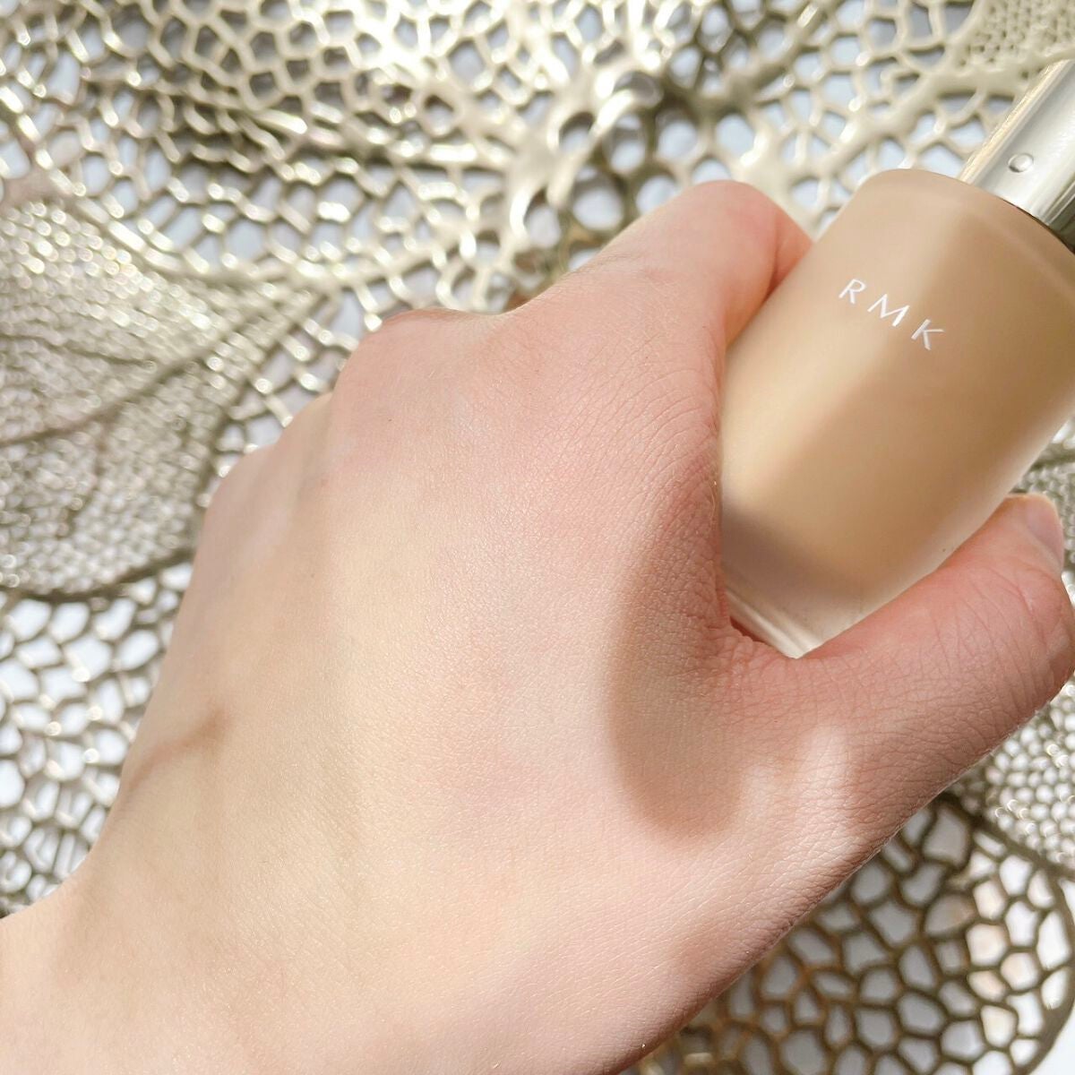 RMK リクイドファンデーション フローレスカバレッジ/RMK/リキッドファンデーションを使ったクチコミ(8枚目)