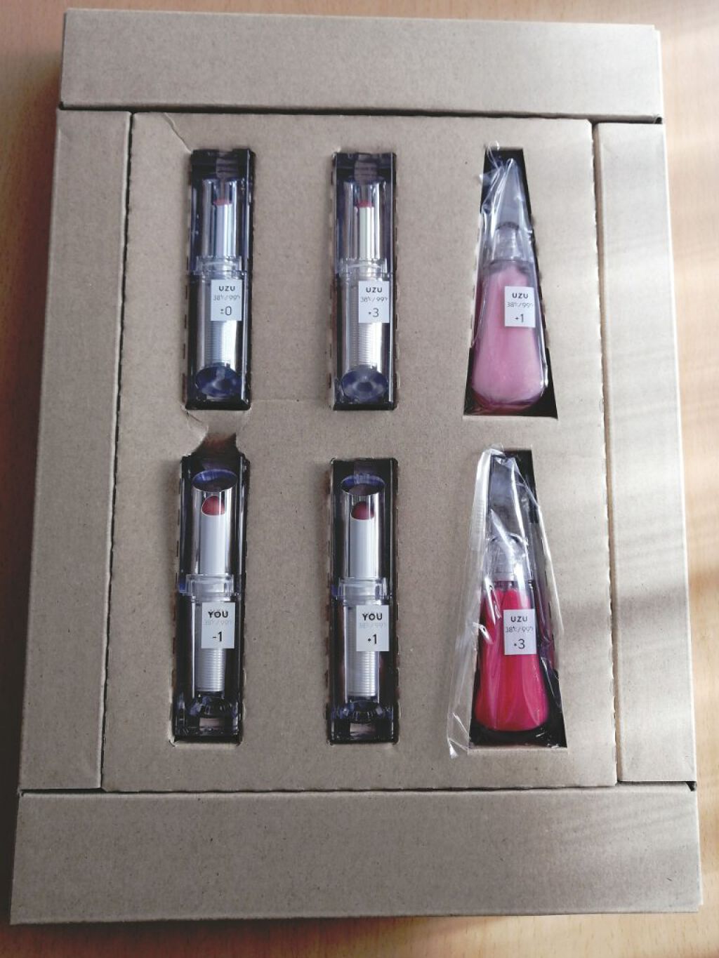 38°C / 99°F リップトリートメント (リップ美容液)/UZU BY FLOWFUSHI/リップケアを使ったクチコミ（3枚目）