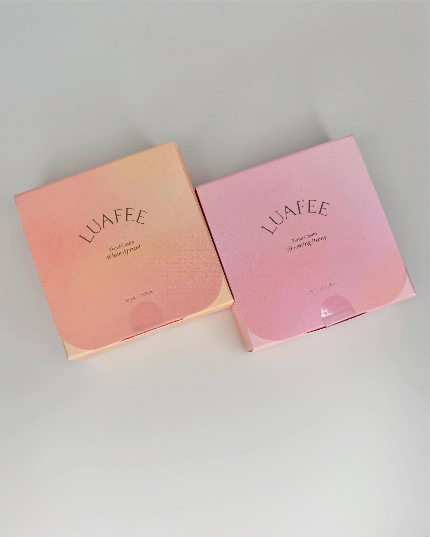 パフュームハンドクリームホワイトアプリコット/LUAFEE/ハンドクリームを使ったクチコミ(2枚目)