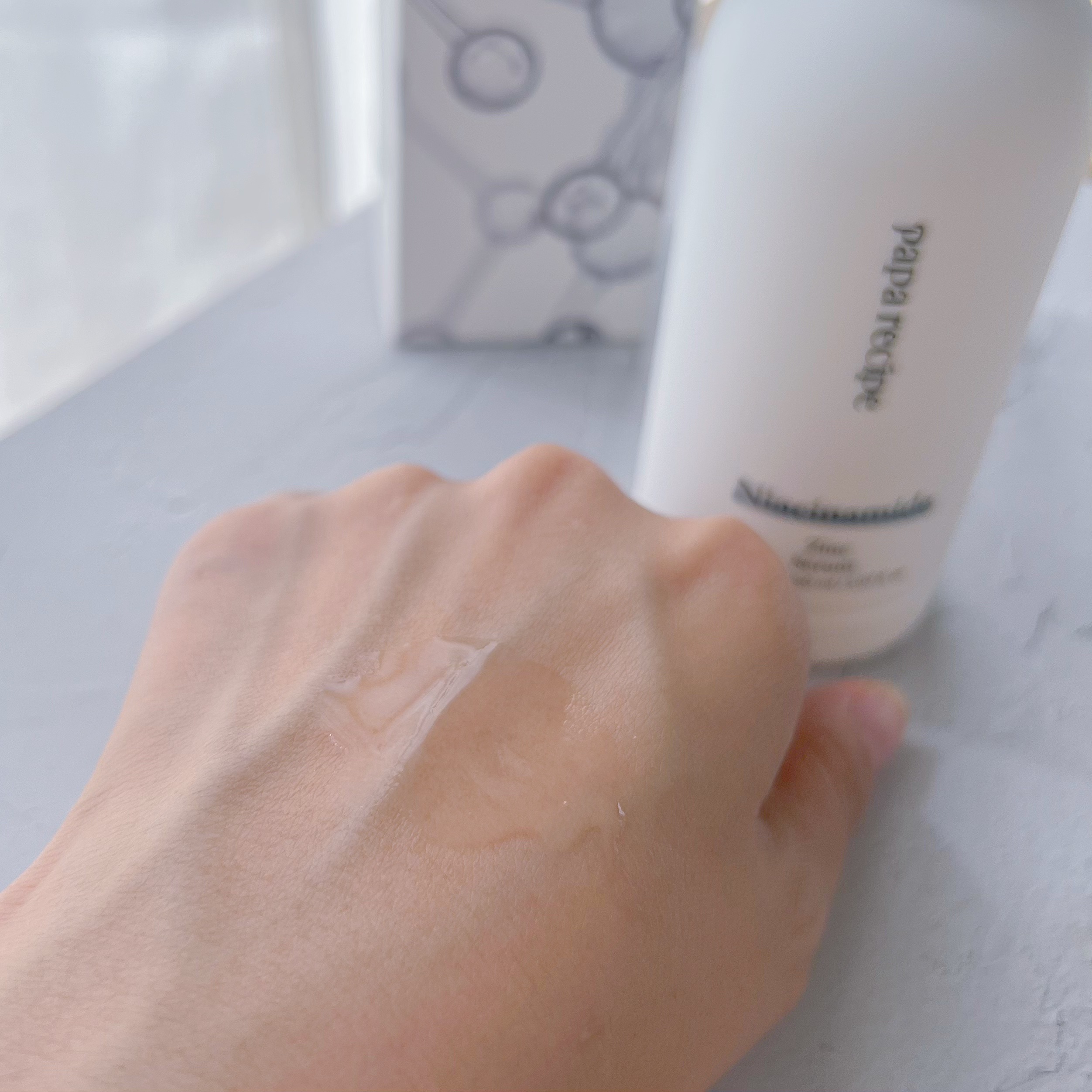 PAPA RECIPE ナイアシンアミドジンクセラムのクチコミ「🏷ナイアシンアミドジンクセラム
日焼けによるシミ予防ナイアシンアミド成分が配合されています🫧
.....」（3枚目）