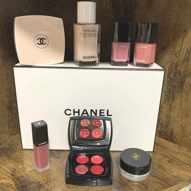 ヴェルニ ロング トゥニュ 743 ペタル/CHANEL/マニキュアを使ったクチコミ（3枚目）