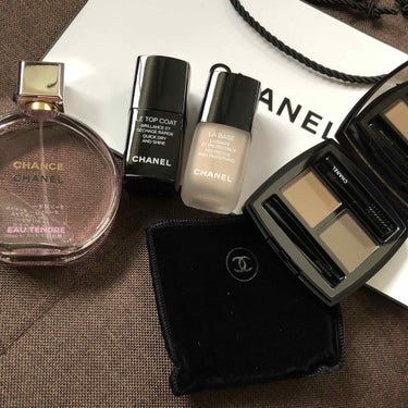 ラ バーズ/CHANEL/ネイルトップコート・ベースコートを使ったクチコミ（2枚目）