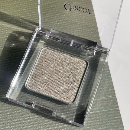 マルチカラーバリエーション マット/チャコット・コスメティクス/単色アイシャドウを使ったクチコミ(4枚目)