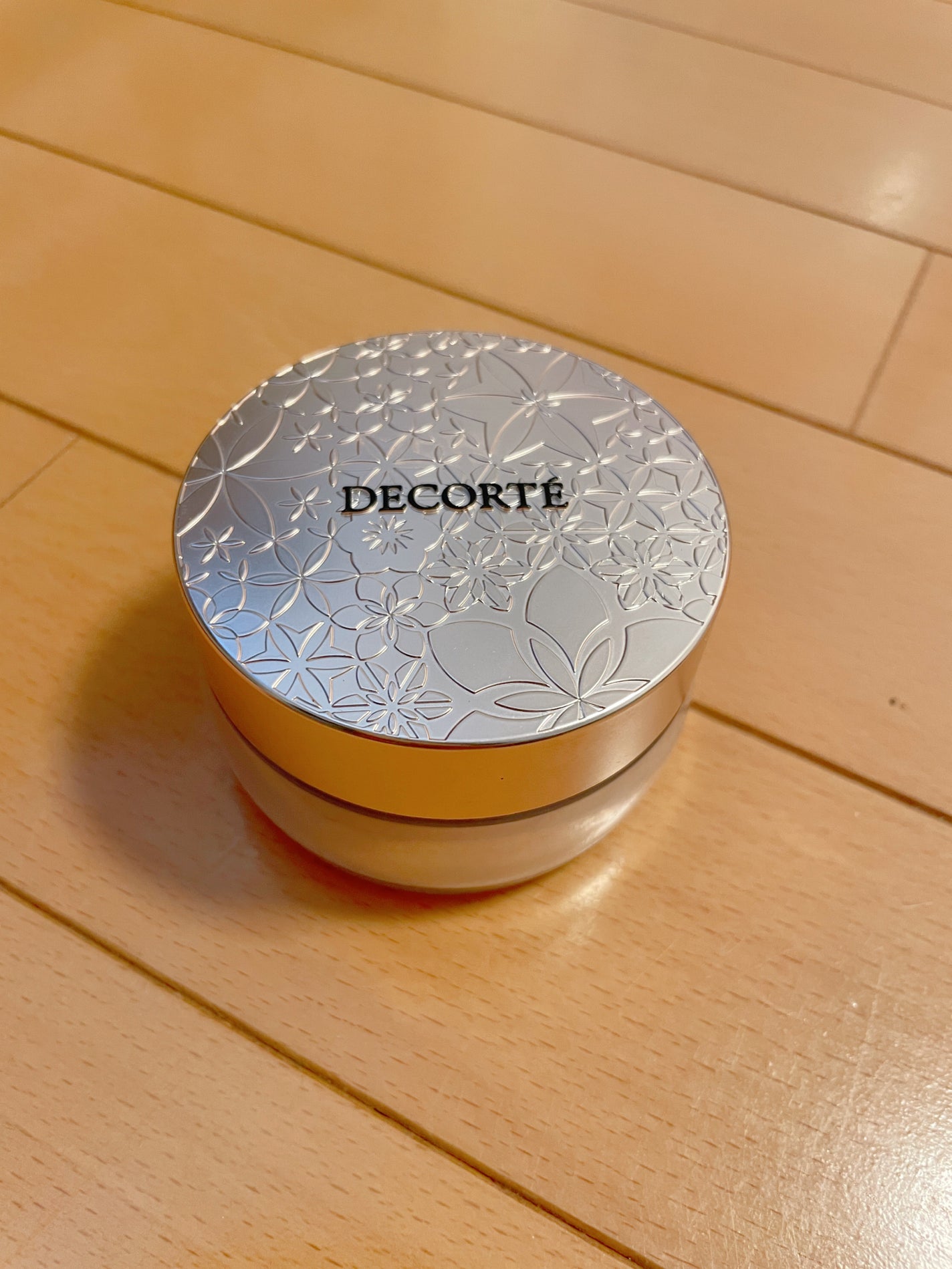 フェイスパウダー/DECORTÉ/ルースパウダーを使ったクチコミ(1枚目)