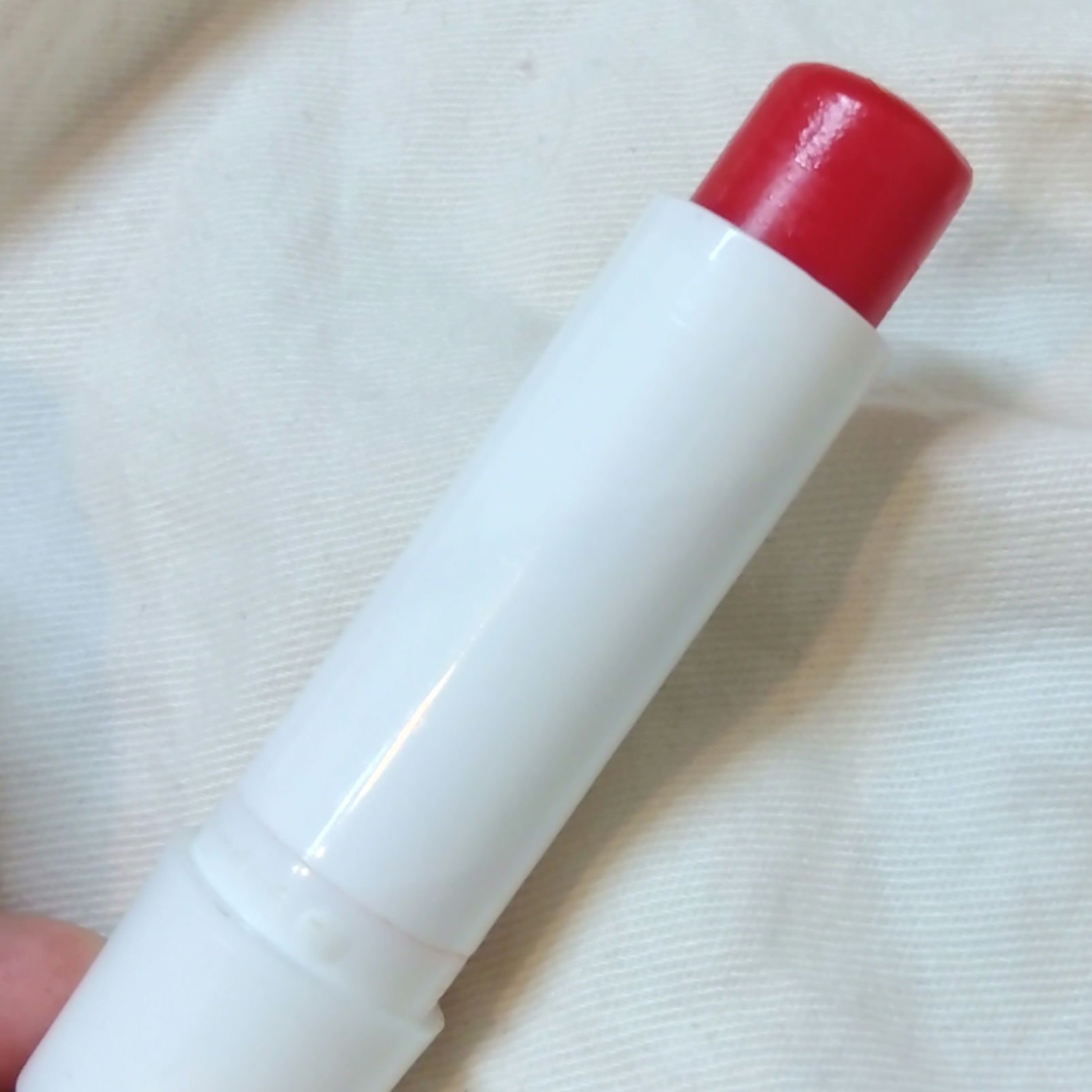 Fruity Shine/NIVEA(海外)/リップクリームを使ったクチコミ（2枚目）