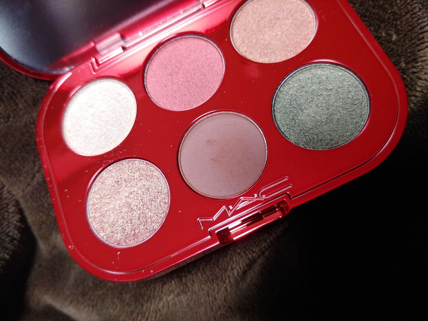 スモール アイシャドウ ×6 ラブストラック ラック/M・A・C/アイシャドウパレットを使ったクチコミ(2枚目)