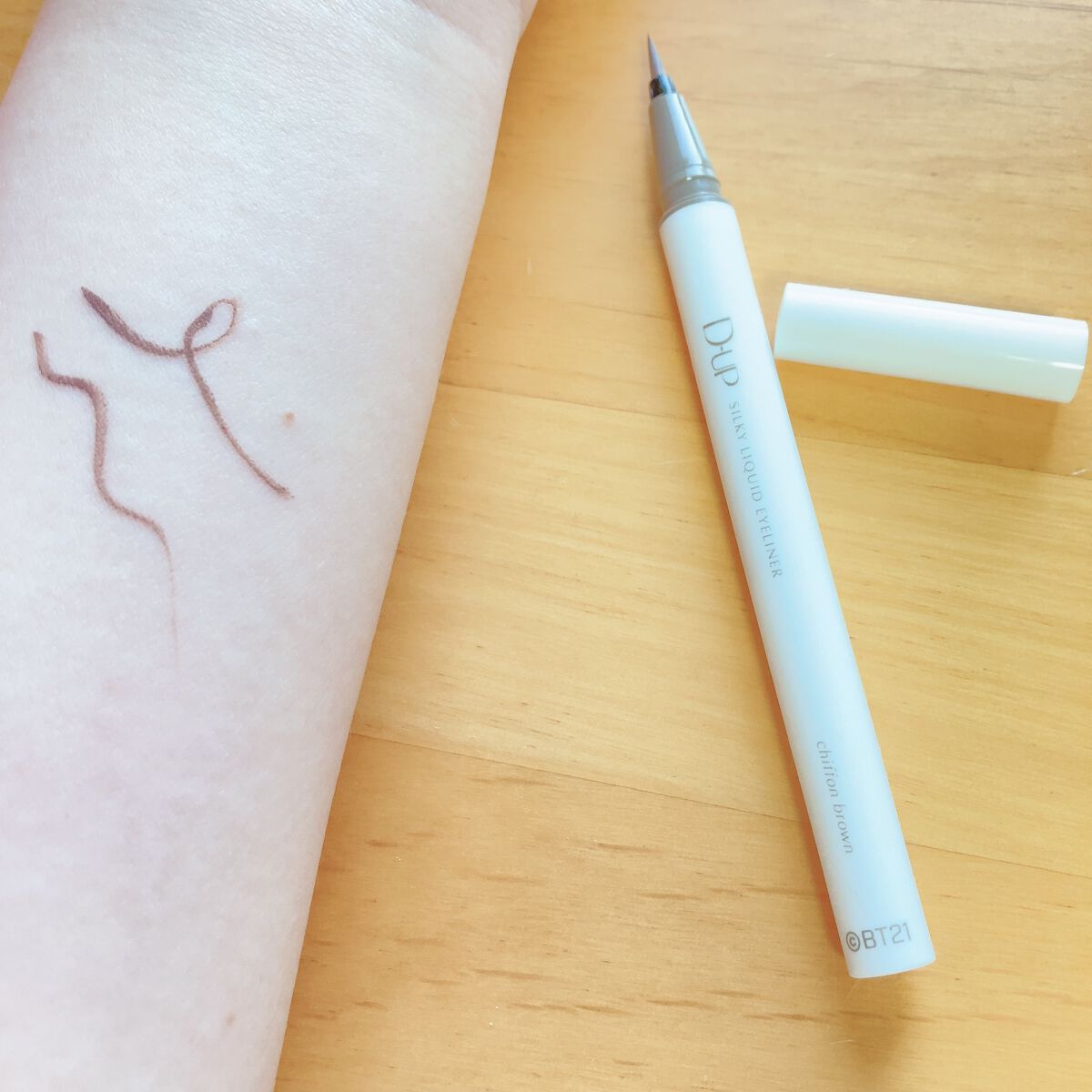 シルキーリキッドアイライナーWP/D-UP/リキッドアイライナーを使ったクチコミ（3枚目）