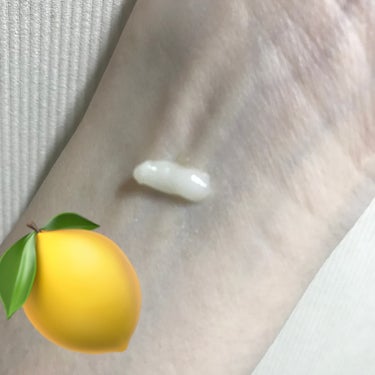 ネイチャーリパブリック ビタペアC ジェルクリームのクチコミ「ネイリパのビタペアC ジェルクリーム🍋

ネイリパで購入したときセットかおまけで
入ってた物で.....」（2枚目）